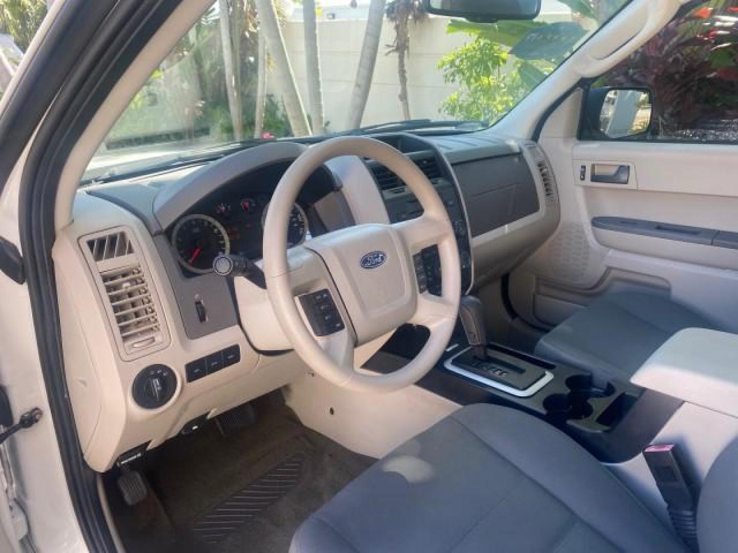 2011 Oxford White /Stone Ford Escape XLS LOW MILES 28,150 (1FMCU0C76BK) with an 2.5L I4 Duratec Engine engine, Automatic transmission, located at 4701 North Dixie Hwy, Pompano Beach, FL, 33064, (954) 422-2889, 26.240938, -80.123474 - OUR WEBPAGE FLORIDACARS1.COM HAS OVER 100 PHOTOS AND FREE CARFAX LINK 2011 FORD ESCAPE XLS VIN: 1FMCU0C76BKB57805 1 F M C U 0 C 7 6 B K B 5 7 8 0 5 4 DOOR WAGON/SPORT UTILITY 2.5L I4 F DOHC 16V GASOLINE FRONT WHEEL DRIVE Features ABS Brakes Air Conditioning Alloy Wheels AM/FM Stereo Automatic Transm - Photo#48