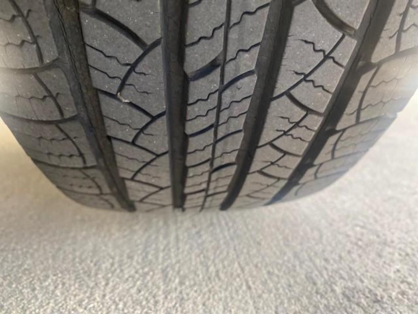 2011 Oxford White /Stone Ford Escape XLS LOW MILES 28,150 (1FMCU0C76BK) with an 2.5L I4 Duratec Engine engine, Automatic transmission, located at 4701 North Dixie Hwy, Pompano Beach, FL, 33064, (954) 422-2889, 26.240938, -80.123474 - OUR WEBPAGE FLORIDACARS1.COM HAS OVER 100 PHOTOS AND FREE CARFAX LINK 2011 FORD ESCAPE XLS VIN: 1FMCU0C76BKB57805 1 F M C U 0 C 7 6 B K B 5 7 8 0 5 4 DOOR WAGON/SPORT UTILITY 2.5L I4 F DOHC 16V GASOLINE FRONT WHEEL DRIVE Features ABS Brakes Air Conditioning Alloy Wheels AM/FM Stereo Automatic Transm - Photo#84