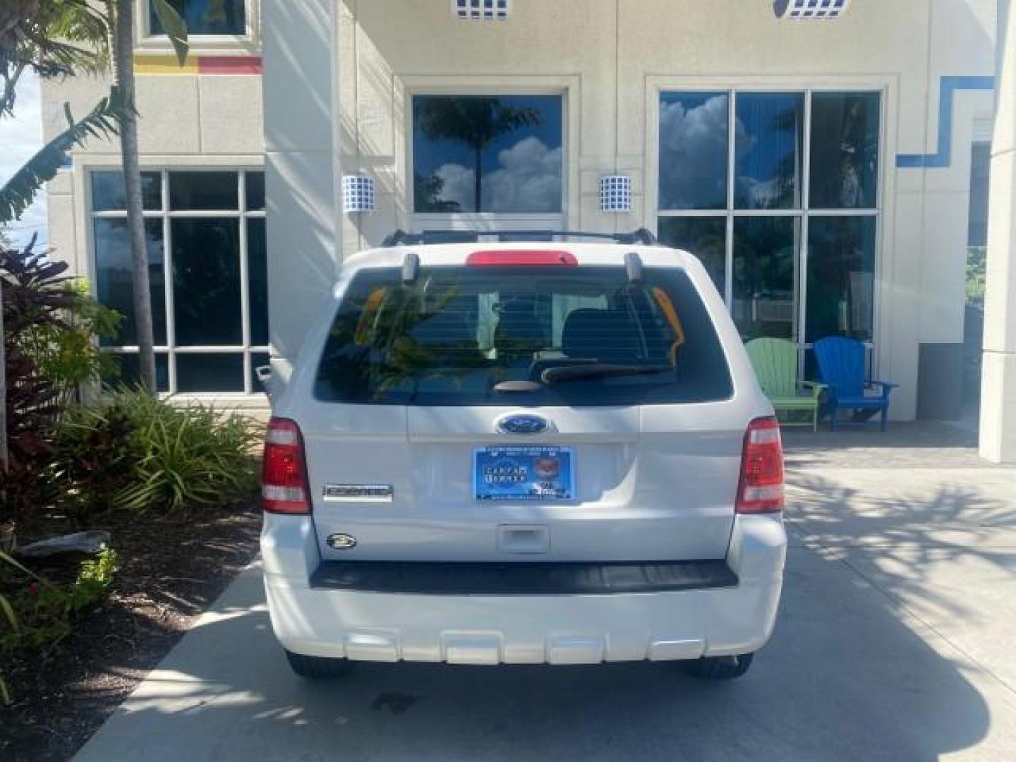 2011 Oxford White /Stone Ford Escape XLS LOW MILES 28,150 (1FMCU0C76BK) with an 2.5L I4 Duratec Engine engine, Automatic transmission, located at 4701 North Dixie Hwy, Pompano Beach, FL, 33064, (954) 422-2889, 26.240938, -80.123474 - OUR WEBPAGE FLORIDACARS1.COM HAS OVER 100 PHOTOS AND FREE CARFAX LINK 2011 FORD ESCAPE XLS VIN: 1FMCU0C76BKB57805 1 F M C U 0 C 7 6 B K B 5 7 8 0 5 4 DOOR WAGON/SPORT UTILITY 2.5L I4 F DOHC 16V GASOLINE FRONT WHEEL DRIVE Features ABS Brakes Air Conditioning Alloy Wheels AM/FM Stereo Automatic Transm - Photo#97