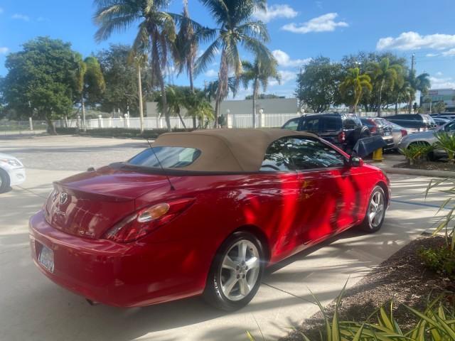 2005 Absolutely Red /Ivory Toyota Camry Solara SLE LOW MILES 63,889 (4T1FA38P85U) with an 3.3L DOHC SEFI VVT-i 24-Valve V6 Engine engine, Automatic transmission, located at 4701 North Dixie Hwy, Pompano Beach, FL, 33064, (954) 422-2889, 26.240938, -80.123474 - OUR WEBPAGE FLORIDACARS1.COM HAS OVER 100 PHOTOS AND FREE CARFAX LINK 2005 TOYOTA CAMRY SOLARA SLE V6 LOADED TOP OF THE LINE VIN: 4T1FA38P85U063157 4 T 1 F A 3 8 P 8 5 U 0 6 3 1 5 7 CONVERTIBLE 3.3L V6 F DOHC 24V GASOLINE FRONT WHEEL DRIVE Features ABS Brakes Air Conditioning Alloy Wheels AM/FM Ster - Photo#7