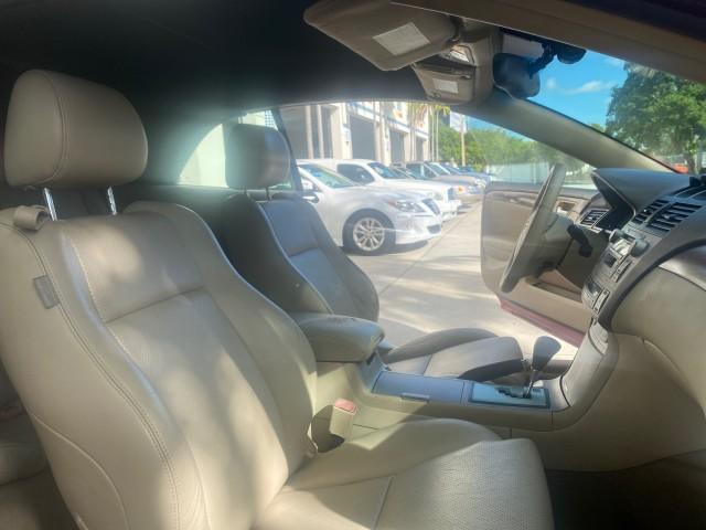 2005 Absolutely Red /Ivory Toyota Camry Solara SLE LOW MILES 63,889 (4T1FA38P85U) with an 3.3L DOHC SEFI VVT-i 24-Valve V6 Engine engine, Automatic transmission, located at 4701 North Dixie Hwy, Pompano Beach, FL, 33064, (954) 422-2889, 26.240938, -80.123474 - OUR WEBPAGE FLORIDACARS1.COM HAS OVER 100 PHOTOS AND FREE CARFAX LINK 2005 TOYOTA CAMRY SOLARA SLE V6 LOADED TOP OF THE LINE VIN: 4T1FA38P85U063157 4 T 1 F A 3 8 P 8 5 U 0 6 3 1 5 7 CONVERTIBLE 3.3L V6 F DOHC 24V GASOLINE FRONT WHEEL DRIVE Features ABS Brakes Air Conditioning Alloy Wheels AM/FM Ster - Photo#12