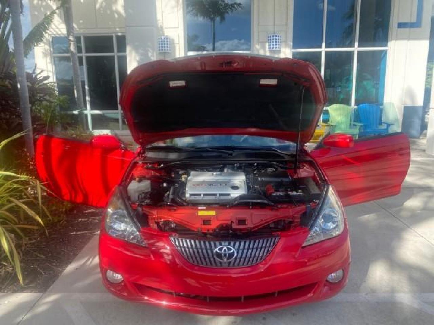 2005 Absolutely Red /Ivory Toyota Camry Solara SLE LOW MILES 63,889 (4T1FA38P85U) with an 3.3L DOHC SEFI VVT-i 24-Valve V6 Engine engine, Automatic transmission, located at 4701 North Dixie Hwy, Pompano Beach, FL, 33064, (954) 422-2889, 26.240938, -80.123474 - OUR WEBPAGE FLORIDACARS1.COM HAS OVER 100 PHOTOS AND FREE CARFAX LINK 2005 TOYOTA CAMRY SOLARA SLE V6 LOADED TOP OF THE LINE VIN: 4T1FA38P85U063157 4 T 1 F A 3 8 P 8 5 U 0 6 3 1 5 7 CONVERTIBLE 3.3L V6 F DOHC 24V GASOLINE FRONT WHEEL DRIVE Features ABS Brakes Air Conditioning Alloy Wheels AM/FM Ster - Photo#17