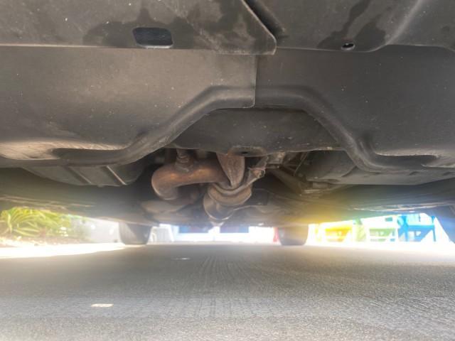 2005 Absolutely Red /Ivory Toyota Camry Solara SLE LOW MILES 63,889 (4T1FA38P85U) with an 3.3L DOHC SEFI VVT-i 24-Valve V6 Engine engine, Automatic transmission, located at 4701 North Dixie Hwy, Pompano Beach, FL, 33064, (954) 422-2889, 26.240938, -80.123474 - OUR WEBPAGE FLORIDACARS1.COM HAS OVER 100 PHOTOS AND FREE CARFAX LINK 2005 TOYOTA CAMRY SOLARA SLE V6 LOADED TOP OF THE LINE VIN: 4T1FA38P85U063157 4 T 1 F A 3 8 P 8 5 U 0 6 3 1 5 7 CONVERTIBLE 3.3L V6 F DOHC 24V GASOLINE FRONT WHEEL DRIVE Features ABS Brakes Air Conditioning Alloy Wheels AM/FM Ster - Photo#21