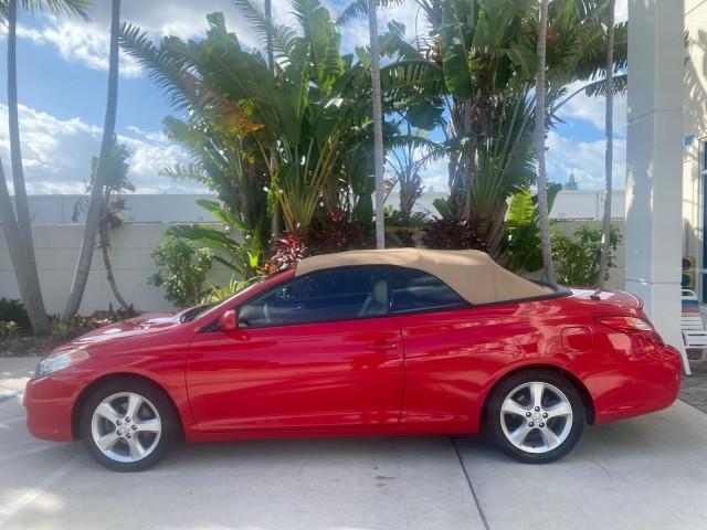 2005 Absolutely Red /Ivory Toyota Camry Solara SLE LOW MILES 63,889 (4T1FA38P85U) with an 3.3L DOHC SEFI VVT-i 24-Valve V6 Engine engine, Automatic transmission, located at 4701 North Dixie Hwy, Pompano Beach, FL, 33064, (954) 422-2889, 26.240938, -80.123474 - OUR WEBPAGE FLORIDACARS1.COM HAS OVER 100 PHOTOS AND FREE CARFAX LINK 2005 TOYOTA CAMRY SOLARA SLE V6 LOADED TOP OF THE LINE VIN: 4T1FA38P85U063157 4 T 1 F A 3 8 P 8 5 U 0 6 3 1 5 7 CONVERTIBLE 3.3L V6 F DOHC 24V GASOLINE FRONT WHEEL DRIVE Features ABS Brakes Air Conditioning Alloy Wheels AM/FM Ster - Photo#32