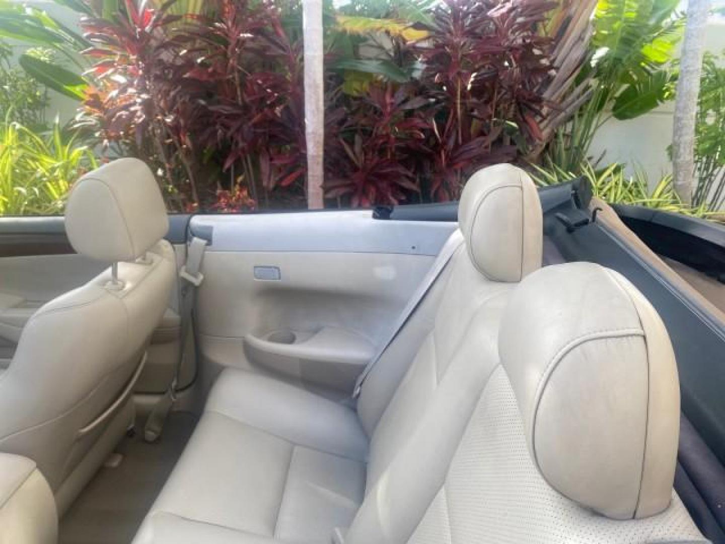 2005 Absolutely Red /Ivory Toyota Camry Solara SLE LOW MILES 63,889 (4T1FA38P85U) with an 3.3L DOHC SEFI VVT-i 24-Valve V6 Engine engine, Automatic transmission, located at 4701 North Dixie Hwy, Pompano Beach, FL, 33064, (954) 422-2889, 26.240938, -80.123474 - OUR WEBPAGE FLORIDACARS1.COM HAS OVER 100 PHOTOS AND FREE CARFAX LINK 2005 TOYOTA CAMRY SOLARA SLE V6 LOADED TOP OF THE LINE VIN: 4T1FA38P85U063157 4 T 1 F A 3 8 P 8 5 U 0 6 3 1 5 7 CONVERTIBLE 3.3L V6 F DOHC 24V GASOLINE FRONT WHEEL DRIVE Features ABS Brakes Air Conditioning Alloy Wheels AM/FM Ster - Photo#53
