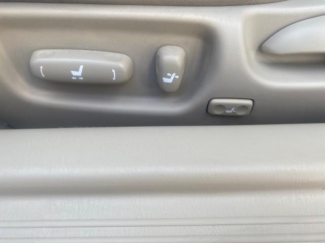 2005 Absolutely Red /Ivory Toyota Camry Solara SLE LOW MILES 63,889 (4T1FA38P85U) with an 3.3L DOHC SEFI VVT-i 24-Valve V6 Engine engine, Automatic transmission, located at 4701 North Dixie Hwy, Pompano Beach, FL, 33064, (954) 422-2889, 26.240938, -80.123474 - OUR WEBPAGE FLORIDACARS1.COM HAS OVER 100 PHOTOS AND FREE CARFAX LINK 2005 TOYOTA CAMRY SOLARA SLE V6 LOADED TOP OF THE LINE VIN: 4T1FA38P85U063157 4 T 1 F A 3 8 P 8 5 U 0 6 3 1 5 7 CONVERTIBLE 3.3L V6 F DOHC 24V GASOLINE FRONT WHEEL DRIVE Features ABS Brakes Air Conditioning Alloy Wheels AM/FM Ster - Photo#63