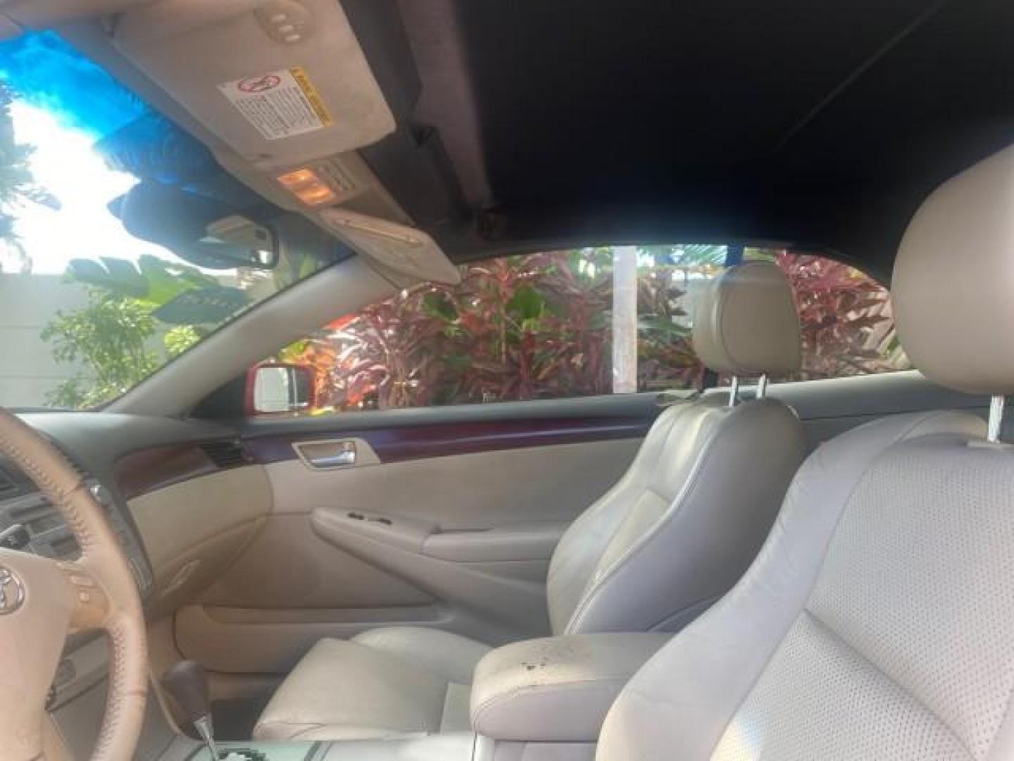 2005 Absolutely Red /Ivory Toyota Camry Solara SLE LOW MILES 63,889 (4T1FA38P85U) with an 3.3L DOHC SEFI VVT-i 24-Valve V6 Engine engine, Automatic transmission, located at 4701 North Dixie Hwy, Pompano Beach, FL, 33064, (954) 422-2889, 26.240938, -80.123474 - OUR WEBPAGE FLORIDACARS1.COM HAS OVER 100 PHOTOS AND FREE CARFAX LINK 2005 TOYOTA CAMRY SOLARA SLE V6 LOADED TOP OF THE LINE VIN: 4T1FA38P85U063157 4 T 1 F A 3 8 P 8 5 U 0 6 3 1 5 7 CONVERTIBLE 3.3L V6 F DOHC 24V GASOLINE FRONT WHEEL DRIVE Features ABS Brakes Air Conditioning Alloy Wheels AM/FM Ster - Photo#66