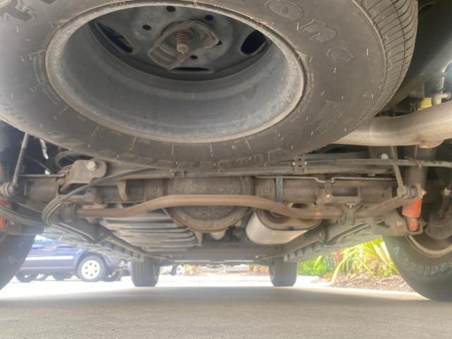 2002 Medium Charcoal Gray Metalli /Graphite/Medium Gray Chevrolet Suburban LT LOW MILES 60,399 1 OWNER (3GNEC16T32G) with an 5.3L Vortec 1000 SFI V8 Engine engine, Automatic transmission, located at 4701 North Dixie Hwy, Pompano Beach, FL, 33064, (954) 422-2889, 26.240938, -80.123474 - OUR WEBPAGE FLORIDACARS1.COM HAS OVER 100 PHOTOS AND FREE CARFAX LINK 2002 CHEVROLET SUBURBAN 1500 LT AUTORIDE VIN: 3GNEC16T32G235731 3 G N E C 1 6 T 3 2 G 2 3 5 7 3 1 4 DOOR WAGON/SPORT UTILITY 5.3L V8 F OHV GASOLINE REAR WHEEL DRIVE TOW PKG Features ABS Brakes Air Conditioning Alloy Wheels AM/FM S - Photo#22