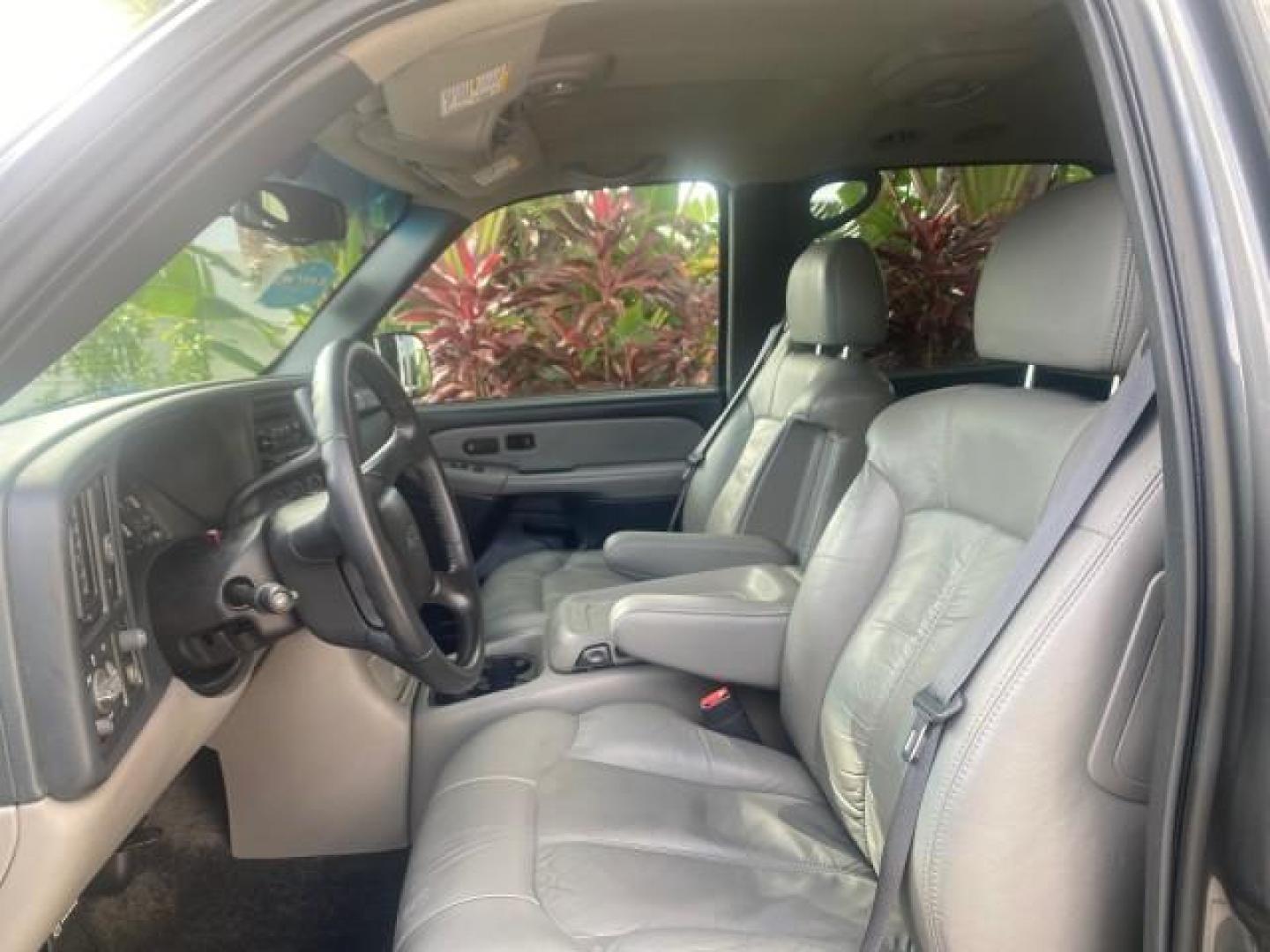 2002 Medium Charcoal Gray Metalli /Graphite/Medium Gray Chevrolet Suburban LT LOW MILES 60,399 1 OWNER (3GNEC16T32G) with an 5.3L Vortec 1000 SFI V8 Engine engine, Automatic transmission, located at 4701 North Dixie Hwy, Pompano Beach, FL, 33064, (954) 422-2889, 26.240938, -80.123474 - OUR WEBPAGE FLORIDACARS1.COM HAS OVER 100 PHOTOS AND FREE CARFAX LINK 2002 CHEVROLET SUBURBAN 1500 LT AUTORIDE VIN: 3GNEC16T32G235731 3 G N E C 1 6 T 3 2 G 2 3 5 7 3 1 4 DOOR WAGON/SPORT UTILITY 5.3L V8 F OHV GASOLINE REAR WHEEL DRIVE TOW PKG Features ABS Brakes Air Conditioning Alloy Wheels AM/FM S - Photo#44