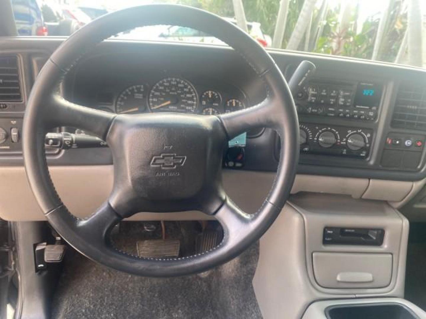 2002 Medium Charcoal Gray Metalli /Graphite/Medium Gray Chevrolet Suburban LT LOW MILES 60,399 1 OWNER (3GNEC16T32G) with an 5.3L Vortec 1000 SFI V8 Engine engine, Automatic transmission, located at 4701 North Dixie Hwy, Pompano Beach, FL, 33064, (954) 422-2889, 26.240938, -80.123474 - OUR WEBPAGE FLORIDACARS1.COM HAS OVER 100 PHOTOS AND FREE CARFAX LINK 2002 CHEVROLET SUBURBAN 1500 LT AUTORIDE VIN: 3GNEC16T32G235731 3 G N E C 1 6 T 3 2 G 2 3 5 7 3 1 4 DOOR WAGON/SPORT UTILITY 5.3L V8 F OHV GASOLINE REAR WHEEL DRIVE TOW PKG Features ABS Brakes Air Conditioning Alloy Wheels AM/FM S - Photo#48