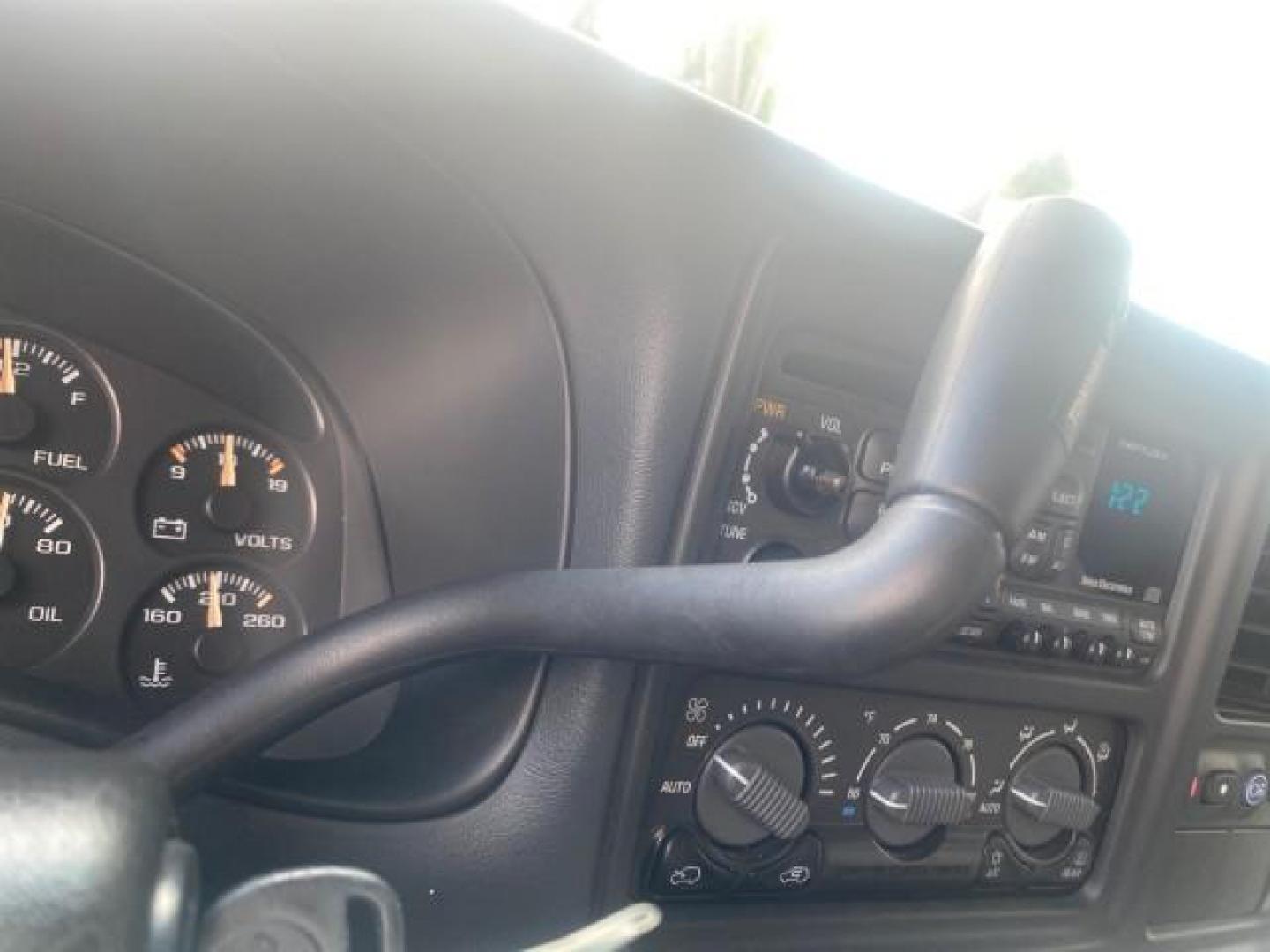 2002 Medium Charcoal Gray Metalli /Graphite/Medium Gray Chevrolet Suburban LT LOW MILES 60,399 1 OWNER (3GNEC16T32G) with an 5.3L Vortec 1000 SFI V8 Engine engine, Automatic transmission, located at 4701 North Dixie Hwy, Pompano Beach, FL, 33064, (954) 422-2889, 26.240938, -80.123474 - OUR WEBPAGE FLORIDACARS1.COM HAS OVER 100 PHOTOS AND FREE CARFAX LINK 2002 CHEVROLET SUBURBAN 1500 LT AUTORIDE VIN: 3GNEC16T32G235731 3 G N E C 1 6 T 3 2 G 2 3 5 7 3 1 4 DOOR WAGON/SPORT UTILITY 5.3L V8 F OHV GASOLINE REAR WHEEL DRIVE TOW PKG Features ABS Brakes Air Conditioning Alloy Wheels AM/FM S - Photo#50