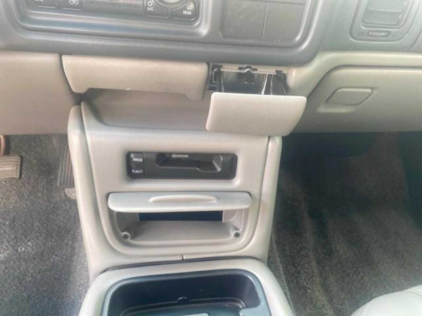 2002 Medium Charcoal Gray Metalli /Graphite/Medium Gray Chevrolet Suburban LT LOW MILES 60,399 1 OWNER (3GNEC16T32G) with an 5.3L Vortec 1000 SFI V8 Engine engine, Automatic transmission, located at 4701 North Dixie Hwy, Pompano Beach, FL, 33064, (954) 422-2889, 26.240938, -80.123474 - OUR WEBPAGE FLORIDACARS1.COM HAS OVER 100 PHOTOS AND FREE CARFAX LINK 2002 CHEVROLET SUBURBAN 1500 LT AUTORIDE VIN: 3GNEC16T32G235731 3 G N E C 1 6 T 3 2 G 2 3 5 7 3 1 4 DOOR WAGON/SPORT UTILITY 5.3L V8 F OHV GASOLINE REAR WHEEL DRIVE TOW PKG Features ABS Brakes Air Conditioning Alloy Wheels AM/FM S - Photo#59