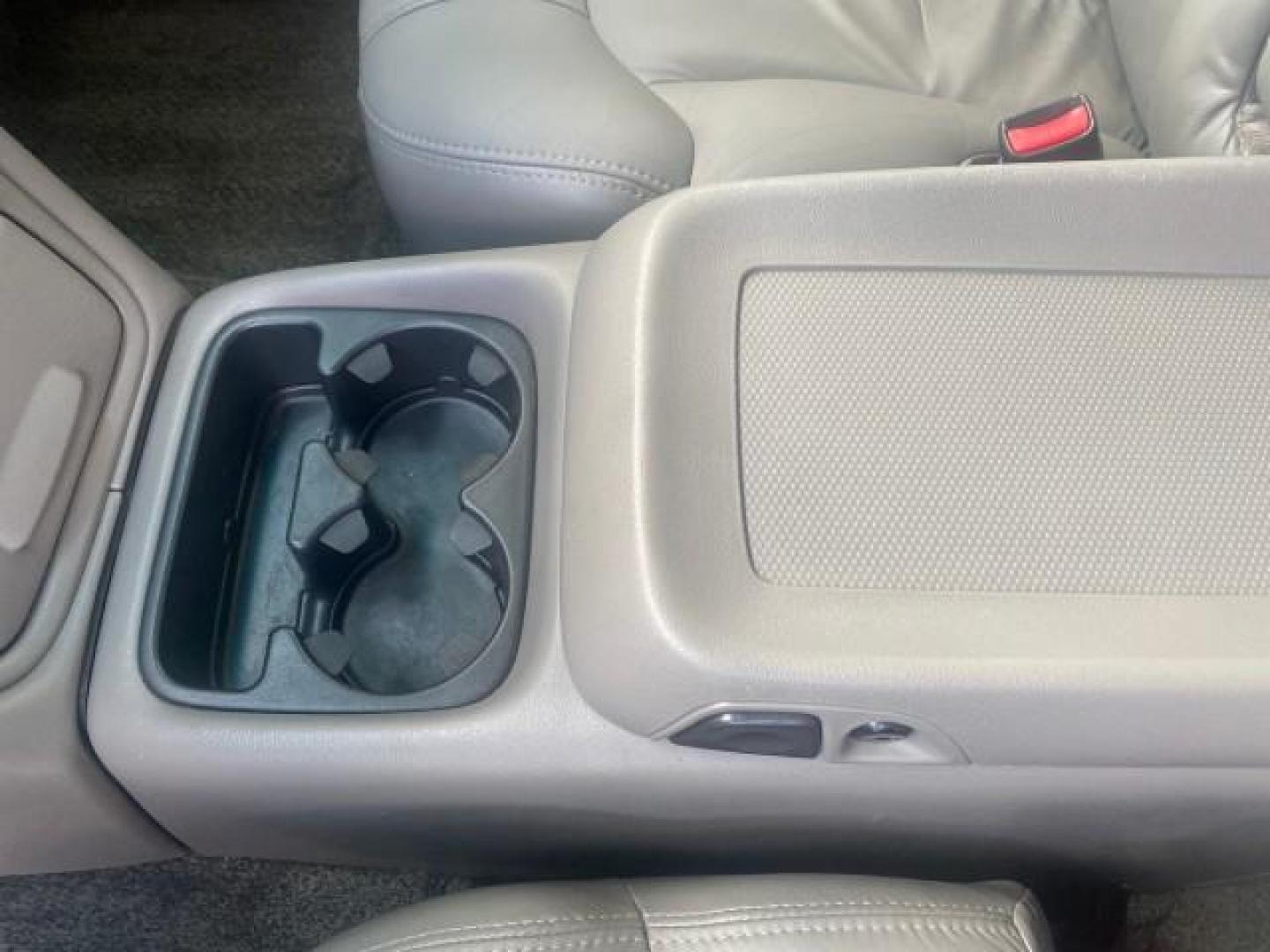 2002 Medium Charcoal Gray Metalli /Graphite/Medium Gray Chevrolet Suburban LT LOW MILES 60,399 1 OWNER (3GNEC16T32G) with an 5.3L Vortec 1000 SFI V8 Engine engine, Automatic transmission, located at 4701 North Dixie Hwy, Pompano Beach, FL, 33064, (954) 422-2889, 26.240938, -80.123474 - OUR WEBPAGE FLORIDACARS1.COM HAS OVER 100 PHOTOS AND FREE CARFAX LINK 2002 CHEVROLET SUBURBAN 1500 LT AUTORIDE VIN: 3GNEC16T32G235731 3 G N E C 1 6 T 3 2 G 2 3 5 7 3 1 4 DOOR WAGON/SPORT UTILITY 5.3L V8 F OHV GASOLINE REAR WHEEL DRIVE TOW PKG Features ABS Brakes Air Conditioning Alloy Wheels AM/FM S - Photo#60