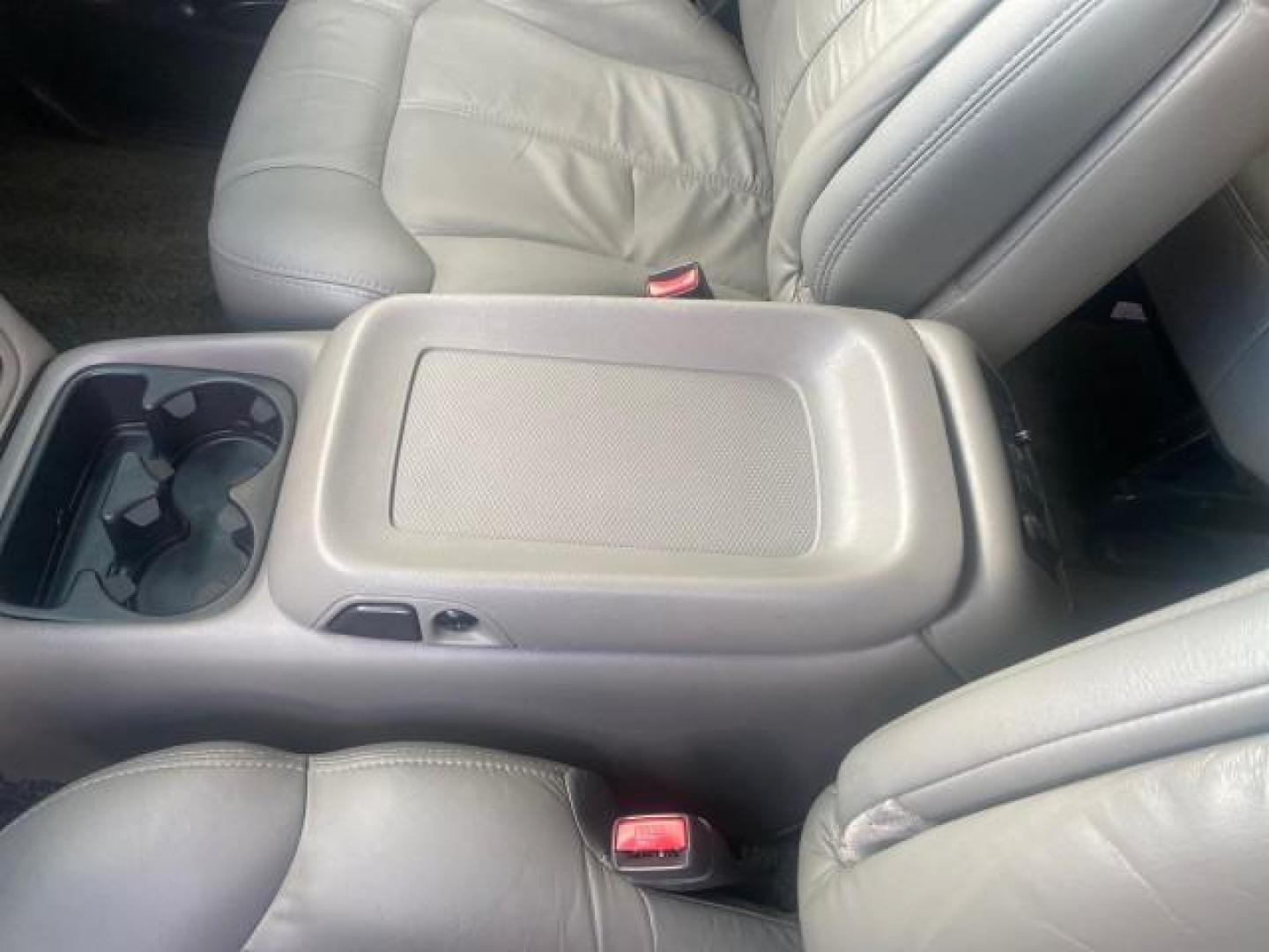 2002 Medium Charcoal Gray Metalli /Graphite/Medium Gray Chevrolet Suburban LT LOW MILES 60,399 1 OWNER (3GNEC16T32G) with an 5.3L Vortec 1000 SFI V8 Engine engine, Automatic transmission, located at 4701 North Dixie Hwy, Pompano Beach, FL, 33064, (954) 422-2889, 26.240938, -80.123474 - OUR WEBPAGE FLORIDACARS1.COM HAS OVER 100 PHOTOS AND FREE CARFAX LINK 2002 CHEVROLET SUBURBAN 1500 LT AUTORIDE VIN: 3GNEC16T32G235731 3 G N E C 1 6 T 3 2 G 2 3 5 7 3 1 4 DOOR WAGON/SPORT UTILITY 5.3L V8 F OHV GASOLINE REAR WHEEL DRIVE TOW PKG Features ABS Brakes Air Conditioning Alloy Wheels AM/FM S - Photo#61