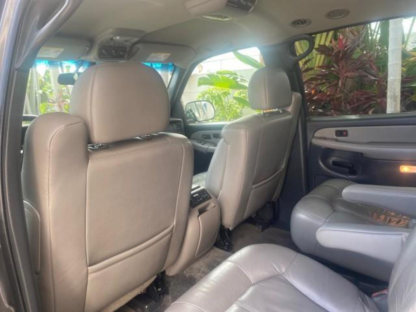 2002 Medium Charcoal Gray Metalli /Graphite/Medium Gray Chevrolet Suburban LT LOW MILES 60,399 1 OWNER (3GNEC16T32G) with an 5.3L Vortec 1000 SFI V8 Engine engine, Automatic transmission, located at 4701 North Dixie Hwy, Pompano Beach, FL, 33064, (954) 422-2889, 26.240938, -80.123474 - OUR WEBPAGE FLORIDACARS1.COM HAS OVER 100 PHOTOS AND FREE CARFAX LINK 2002 CHEVROLET SUBURBAN 1500 LT AUTORIDE VIN: 3GNEC16T32G235731 3 G N E C 1 6 T 3 2 G 2 3 5 7 3 1 4 DOOR WAGON/SPORT UTILITY 5.3L V8 F OHV GASOLINE REAR WHEEL DRIVE TOW PKG Features ABS Brakes Air Conditioning Alloy Wheels AM/FM S - Photo#80
