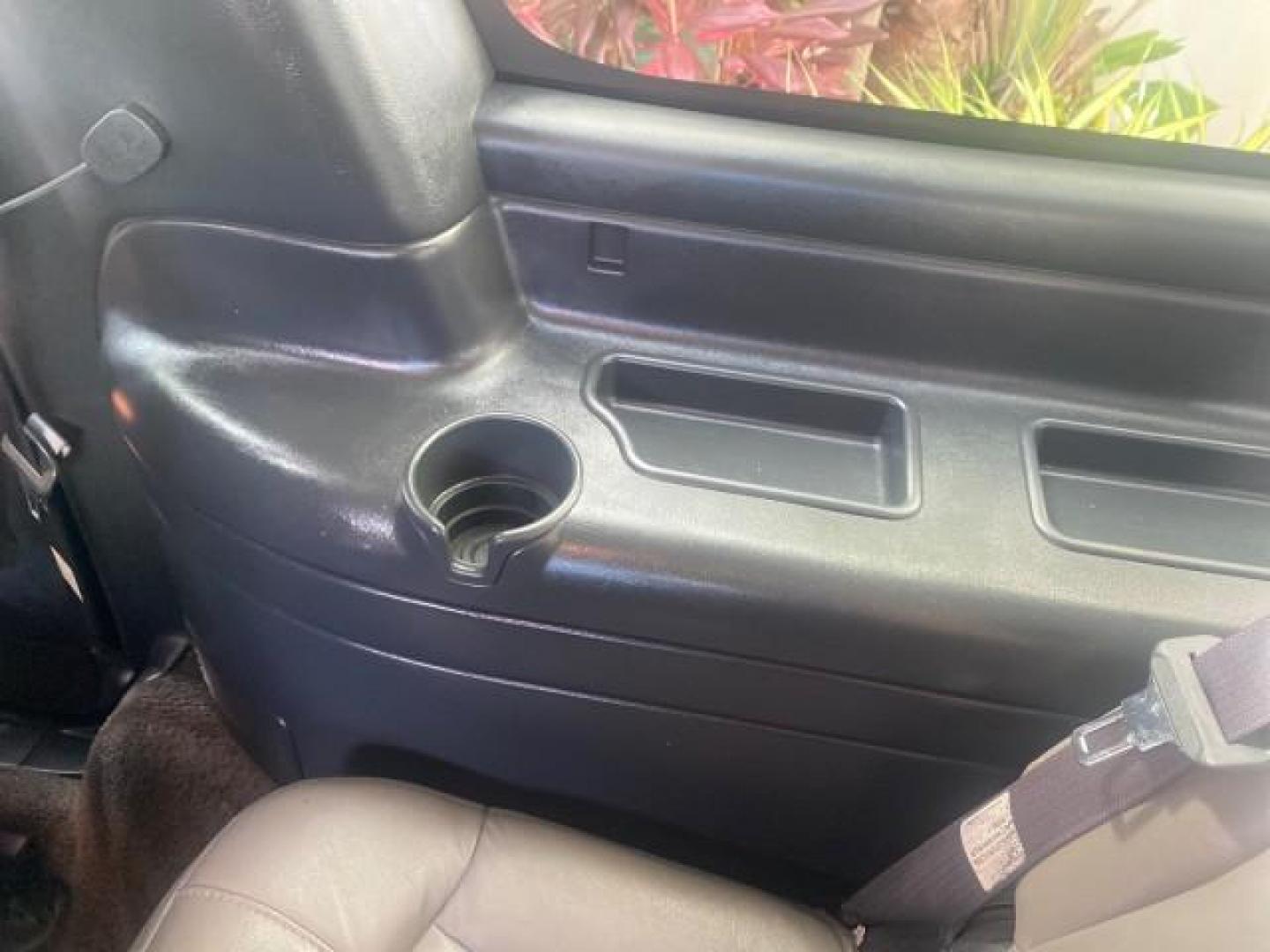 2002 Medium Charcoal Gray Metalli /Graphite/Medium Gray Chevrolet Suburban LT LOW MILES 60,399 1 OWNER (3GNEC16T32G) with an 5.3L Vortec 1000 SFI V8 Engine engine, Automatic transmission, located at 4701 North Dixie Hwy, Pompano Beach, FL, 33064, (954) 422-2889, 26.240938, -80.123474 - OUR WEBPAGE FLORIDACARS1.COM HAS OVER 100 PHOTOS AND FREE CARFAX LINK 2002 CHEVROLET SUBURBAN 1500 LT AUTORIDE VIN: 3GNEC16T32G235731 3 G N E C 1 6 T 3 2 G 2 3 5 7 3 1 4 DOOR WAGON/SPORT UTILITY 5.3L V8 F OHV GASOLINE REAR WHEEL DRIVE TOW PKG Features ABS Brakes Air Conditioning Alloy Wheels AM/FM S - Photo#91