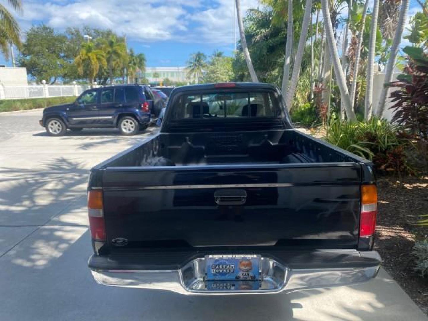2000 Black Sand Pearl /Oak Toyota Tacoma LOW MILES 74,047 1 OWNER (4TAVL52N2YZ) with an 2.4L DOHC EFI 16-Valve I4 Engine engine, Automatic transmission, located at 4701 North Dixie Hwy, Pompano Beach, FL, 33064, (954) 422-2889, 26.240938, -80.123474 - OUR WEBPAGE FLORIDACARS1.COM HAS OVER 100 PHOTOS AND FREE CARFAX LINK 2000 TOYOTA TACOMA SR5 VIN: 4TAVL52N2YZ618796 4 T A V L 5 2 N 2 Y Z 6 1 8 7 9 6 CLUB CAB PICKUP 2.4L I4 F DOHC GASOLINE 29 MPG REAR WHEEL DRIVE Features Air Conditioning AM/FM Stereo Automatic Transmission Bed Liner Cassette Playe - Photo#38