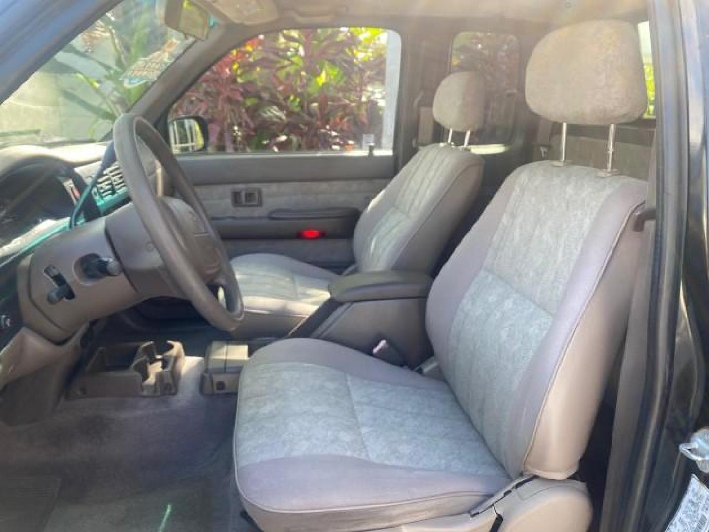 2000 Black Sand Pearl /Oak Toyota Tacoma LOW MILES 74,047 1 OWNER (4TAVL52N2YZ) with an 2.4L DOHC EFI 16-Valve I4 Engine engine, Automatic transmission, located at 4701 North Dixie Hwy, Pompano Beach, FL, 33064, (954) 422-2889, 26.240938, -80.123474 - OUR WEBPAGE FLORIDACARS1.COM HAS OVER 100 PHOTOS AND FREE CARFAX LINK 2000 TOYOTA TACOMA SR5 VIN: 4TAVL52N2YZ618796 4 T A V L 5 2 N 2 Y Z 6 1 8 7 9 6 CLUB CAB PICKUP 2.4L I4 F DOHC GASOLINE 29 MPG REAR WHEEL DRIVE Features Air Conditioning AM/FM Stereo Automatic Transmission Bed Liner Cassette Playe - Photo#44