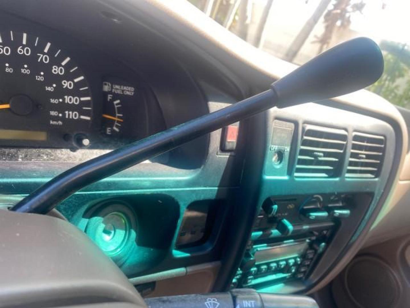 2000 Black Sand Pearl /Oak Toyota Tacoma LOW MILES 74,047 1 OWNER (4TAVL52N2YZ) with an 2.4L DOHC EFI 16-Valve I4 Engine engine, Automatic transmission, located at 4701 North Dixie Hwy, Pompano Beach, FL, 33064, (954) 422-2889, 26.240938, -80.123474 - OUR WEBPAGE FLORIDACARS1.COM HAS OVER 100 PHOTOS AND FREE CARFAX LINK 2000 TOYOTA TACOMA SR5 VIN: 4TAVL52N2YZ618796 4 T A V L 5 2 N 2 Y Z 6 1 8 7 9 6 CLUB CAB PICKUP 2.4L I4 F DOHC GASOLINE 29 MPG REAR WHEEL DRIVE Features Air Conditioning AM/FM Stereo Automatic Transmission Bed Liner Cassette Playe - Photo#52