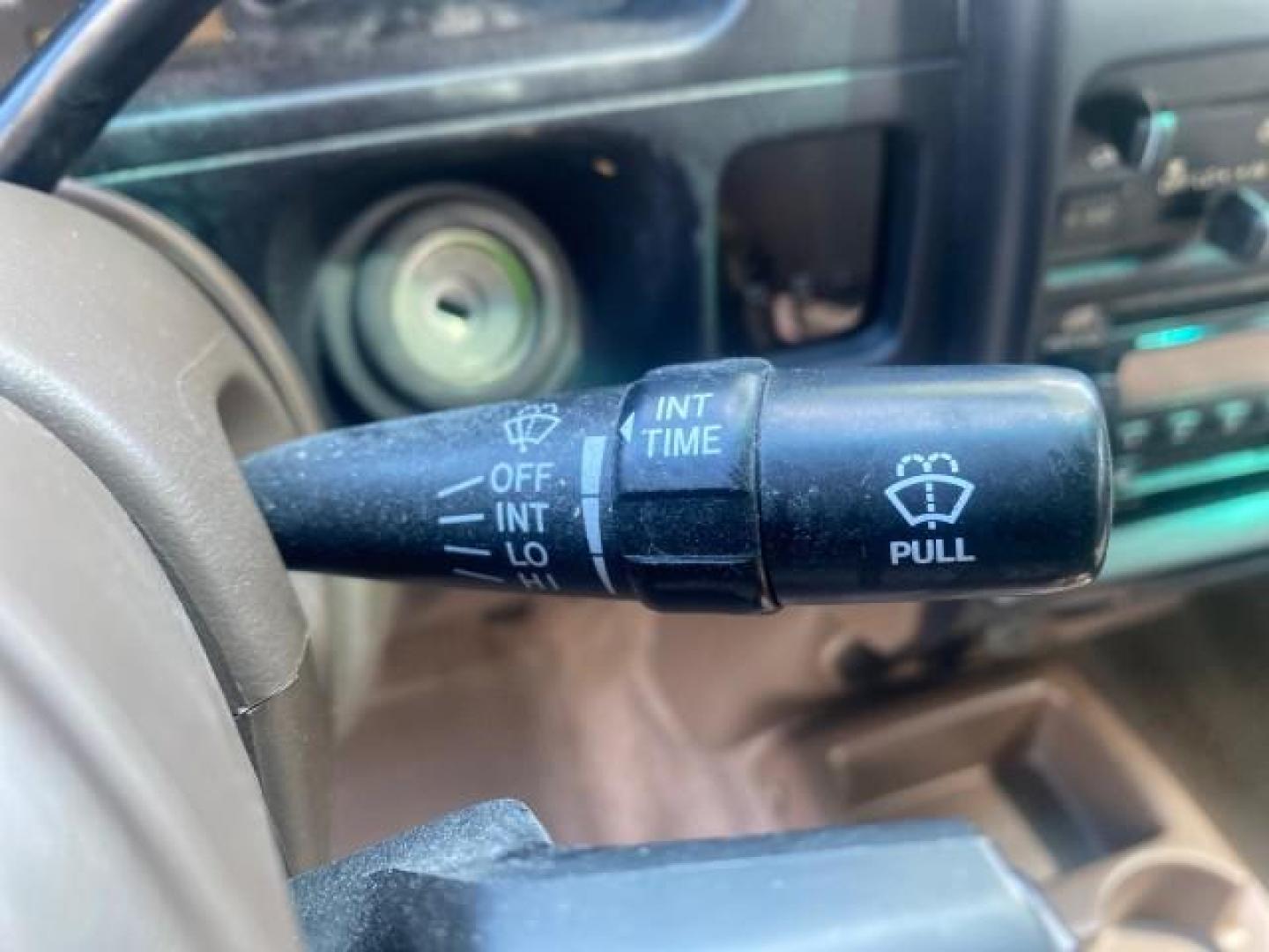 2000 Black Sand Pearl /Oak Toyota Tacoma LOW MILES 74,047 1 OWNER (4TAVL52N2YZ) with an 2.4L DOHC EFI 16-Valve I4 Engine engine, Automatic transmission, located at 4701 North Dixie Hwy, Pompano Beach, FL, 33064, (954) 422-2889, 26.240938, -80.123474 - OUR WEBPAGE FLORIDACARS1.COM HAS OVER 100 PHOTOS AND FREE CARFAX LINK 2000 TOYOTA TACOMA SR5 VIN: 4TAVL52N2YZ618796 4 T A V L 5 2 N 2 Y Z 6 1 8 7 9 6 CLUB CAB PICKUP 2.4L I4 F DOHC GASOLINE 29 MPG REAR WHEEL DRIVE Features Air Conditioning AM/FM Stereo Automatic Transmission Bed Liner Cassette Playe - Photo#54