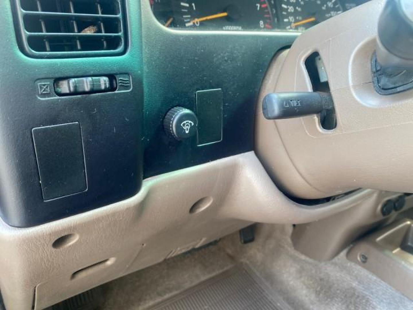 2000 Black Sand Pearl /Oak Toyota Tacoma LOW MILES 74,047 1 OWNER (4TAVL52N2YZ) with an 2.4L DOHC EFI 16-Valve I4 Engine engine, Automatic transmission, located at 4701 North Dixie Hwy, Pompano Beach, FL, 33064, (954) 422-2889, 26.240938, -80.123474 - OUR WEBPAGE FLORIDACARS1.COM HAS OVER 100 PHOTOS AND FREE CARFAX LINK 2000 TOYOTA TACOMA SR5 VIN: 4TAVL52N2YZ618796 4 T A V L 5 2 N 2 Y Z 6 1 8 7 9 6 CLUB CAB PICKUP 2.4L I4 F DOHC GASOLINE 29 MPG REAR WHEEL DRIVE Features Air Conditioning AM/FM Stereo Automatic Transmission Bed Liner Cassette Playe - Photo#55