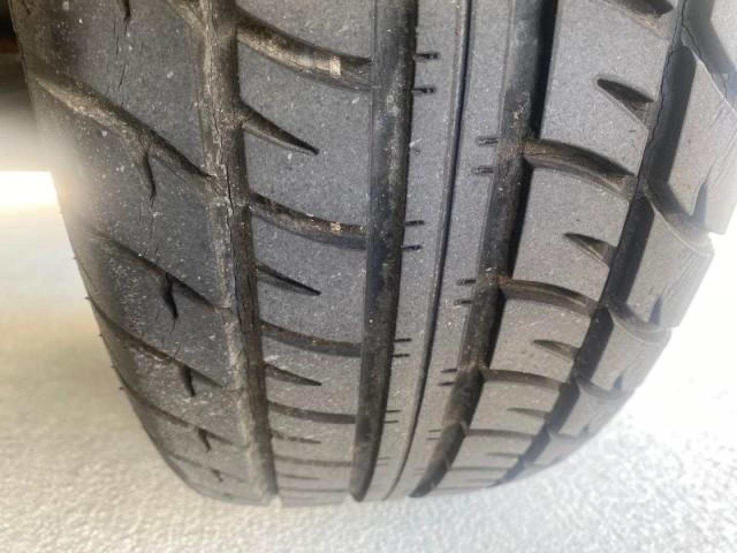 2000 Black Sand Pearl /Oak Toyota Tacoma LOW MILES 74,047 1 OWNER (4TAVL52N2YZ) with an 2.4L DOHC EFI 16-Valve I4 Engine engine, Automatic transmission, located at 4701 North Dixie Hwy, Pompano Beach, FL, 33064, (954) 422-2889, 26.240938, -80.123474 - OUR WEBPAGE FLORIDACARS1.COM HAS OVER 100 PHOTOS AND FREE CARFAX LINK 2000 TOYOTA TACOMA SR5 VIN: 4TAVL52N2YZ618796 4 T A V L 5 2 N 2 Y Z 6 1 8 7 9 6 CLUB CAB PICKUP 2.4L I4 F DOHC GASOLINE 29 MPG REAR WHEEL DRIVE Features Air Conditioning AM/FM Stereo Automatic Transmission Bed Liner Cassette Playe - Photo#89