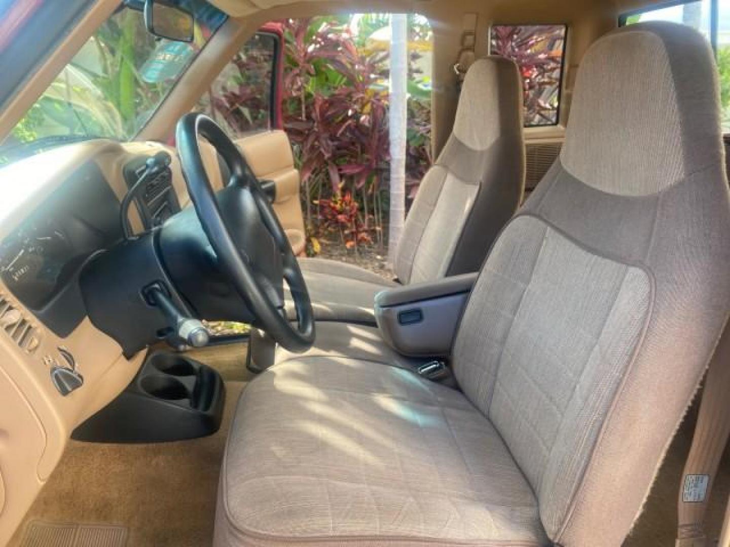 1995 Red /Tan Ford Ranger XLT EXTENDED CAB LOW MILES 64,867 (1FTCR14X7ST) with an 4.0L SPFI V6 Engine engine, Automatic transmission, located at 4701 North Dixie Hwy, Pompano Beach, FL, 33064, (954) 422-2889, 26.240938, -80.123474 - OUR WEBPAGE FLORIDACARS1.COM HAS OVER 100 PHOTOS AND FREE CARFAX LINK 1995 FORD RANGER SPLASH EXTENDED CAB - ICE COLD AC VIN: 1FTCR14X7STA40495 1 F T C R 1 4 X 7 S T A 4 0 4 9 5 CLUB CAB PICKUP 4.0L V6 F GASOLINE 29 MPG REAR WHEEL DRIVE Features ABS Brakes Air Conditioning Alloy Wheels AM/FM Stereo - Photo#10