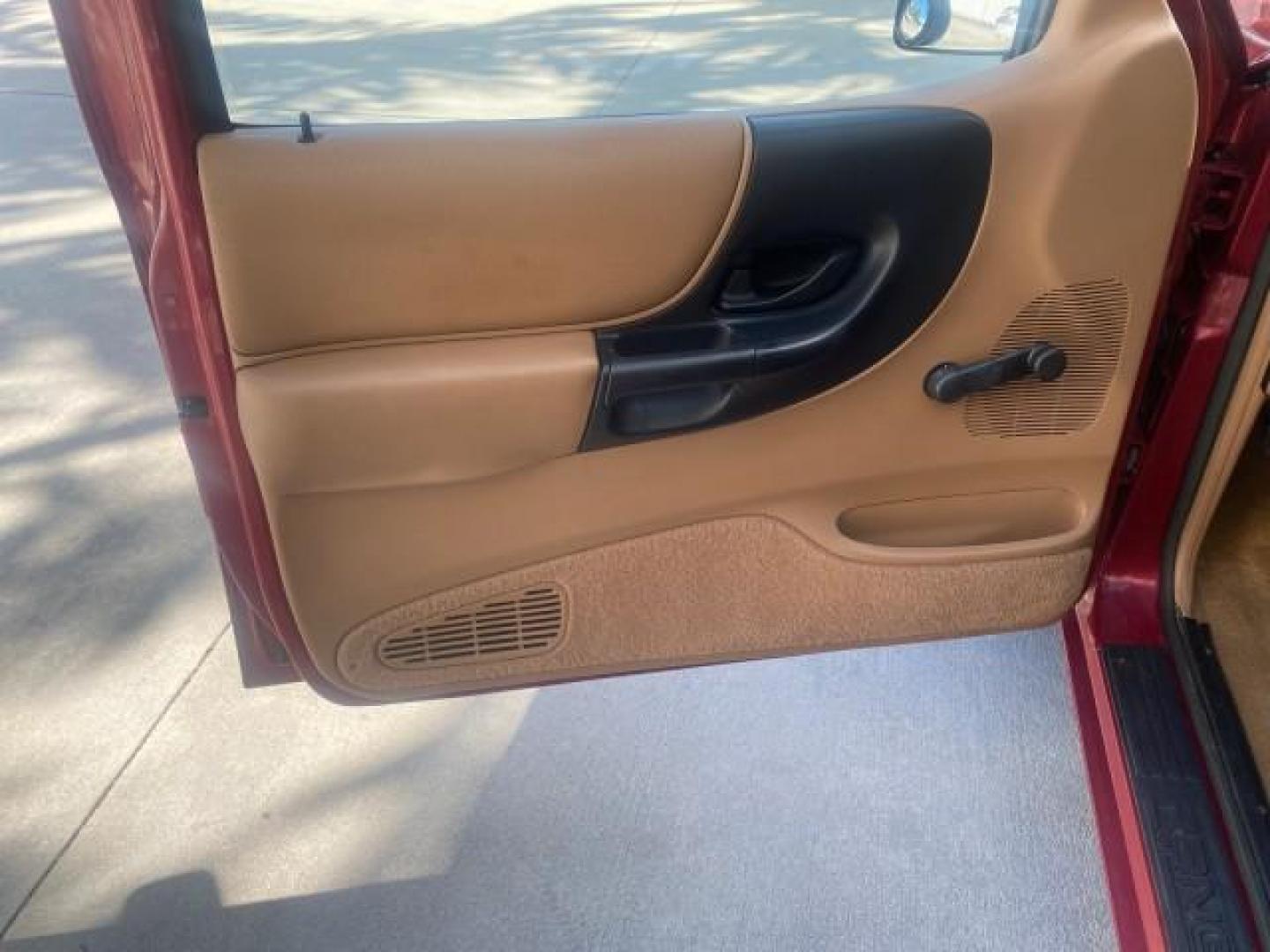 1995 Red /Tan Ford Ranger XLT EXTENDED CAB LOW MILES 64,867 (1FTCR14X7ST) with an 4.0L SPFI V6 Engine engine, Automatic transmission, located at 4701 North Dixie Hwy, Pompano Beach, FL, 33064, (954) 422-2889, 26.240938, -80.123474 - OUR WEBPAGE FLORIDACARS1.COM HAS OVER 100 PHOTOS AND FREE CARFAX LINK 1995 FORD RANGER SPLASH EXTENDED CAB - ICE COLD AC VIN: 1FTCR14X7STA40495 1 F T C R 1 4 X 7 S T A 4 0 4 9 5 CLUB CAB PICKUP 4.0L V6 F GASOLINE 29 MPG REAR WHEEL DRIVE Features ABS Brakes Air Conditioning Alloy Wheels AM/FM Stereo - Photo#43