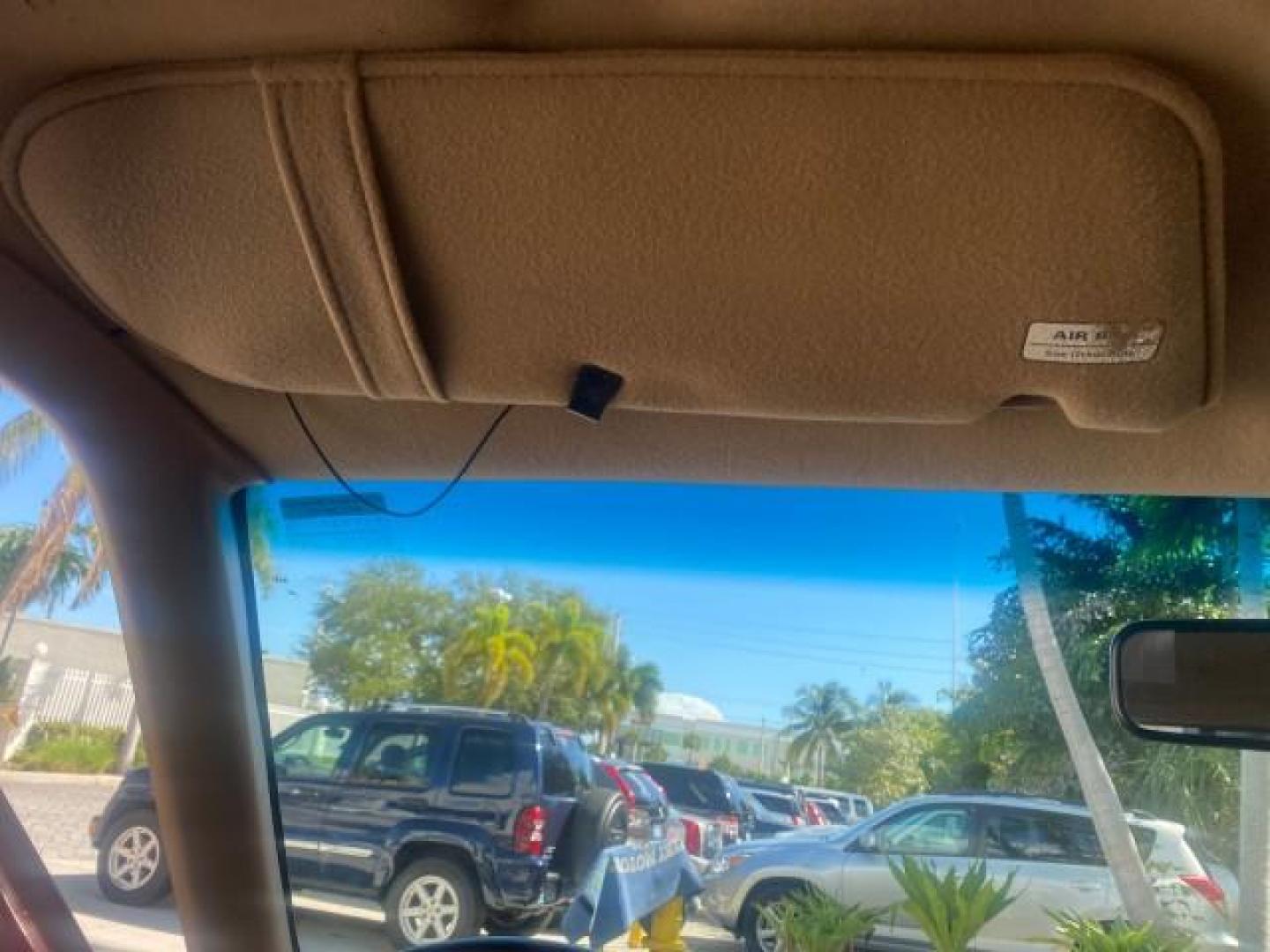 1995 Red /Tan Ford Ranger XLT EXTENDED CAB LOW MILES 64,867 (1FTCR14X7ST) with an 4.0L SPFI V6 Engine engine, Automatic transmission, located at 4701 North Dixie Hwy, Pompano Beach, FL, 33064, (954) 422-2889, 26.240938, -80.123474 - OUR WEBPAGE FLORIDACARS1.COM HAS OVER 100 PHOTOS AND FREE CARFAX LINK 1995 FORD RANGER SPLASH EXTENDED CAB - ICE COLD AC VIN: 1FTCR14X7STA40495 1 F T C R 1 4 X 7 S T A 4 0 4 9 5 CLUB CAB PICKUP 4.0L V6 F GASOLINE 29 MPG REAR WHEEL DRIVE Features ABS Brakes Air Conditioning Alloy Wheels AM/FM Stereo - Photo#62