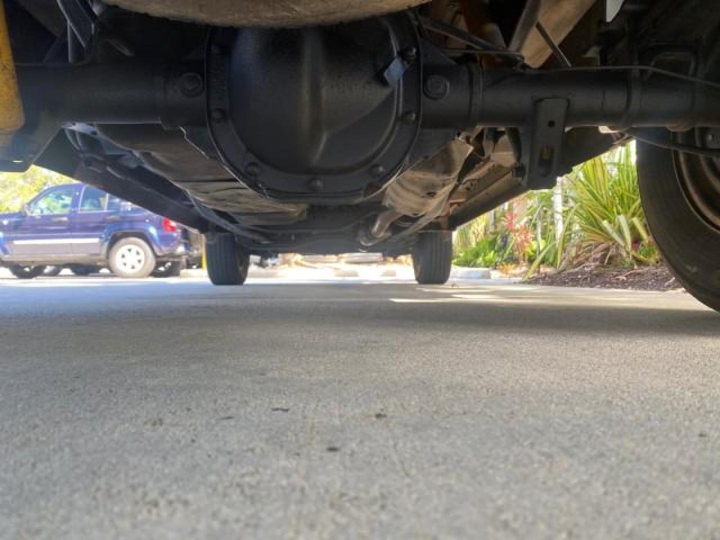 1995 Red /Tan Ford Ranger XLT EXTENDED CAB LOW MILES 64,867 (1FTCR14X7ST) with an 4.0L SPFI V6 Engine engine, Automatic transmission, located at 4701 North Dixie Hwy, Pompano Beach, FL, 33064, (954) 422-2889, 26.240938, -80.123474 - OUR WEBPAGE FLORIDACARS1.COM HAS OVER 100 PHOTOS AND FREE CARFAX LINK 1995 FORD RANGER SPLASH EXTENDED CAB - ICE COLD AC VIN: 1FTCR14X7STA40495 1 F T C R 1 4 X 7 S T A 4 0 4 9 5 CLUB CAB PICKUP 4.0L V6 F GASOLINE 29 MPG REAR WHEEL DRIVE Features ABS Brakes Air Conditioning Alloy Wheels AM/FM Stereo - Photo#22