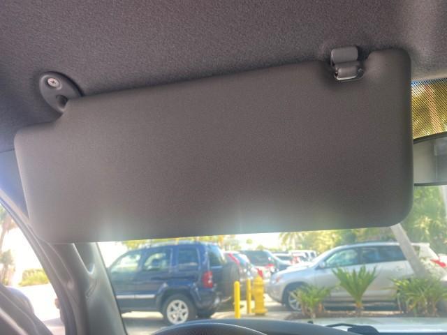 2009 Super White /Graphite Toyota Tacoma LOW MILES 25,398 1 OWNER (5TENX22N19Z) with an 2.7L DOHC EFI 16-Valve I4 VVT-i Engine engine, Automatic transmission, located at 4701 North Dixie Hwy, Pompano Beach, FL, 33064, (954) 422-2889, 26.240938, -80.123474 - OUR WEBPAGE FLORIDACARS1.COM HAS OVER 100 PHOTOS AND FREE CARFAX LINK 2009 TOYOTA TACOMA ICE COLD AC ONE OF A KIND FIND TOW PACKAGE VIN: 5TENX22N19Z601422 5 T E N X 2 2 N 1 9 Z 6 0 1 4 2 2 PICKUP 2.7L I4 F DOHC 16V GASOLINE 28 MPG REAR WHEEL DRIVE Features ABS Brakes AM/FM Stereo Automatic Transmiss - Photo#63