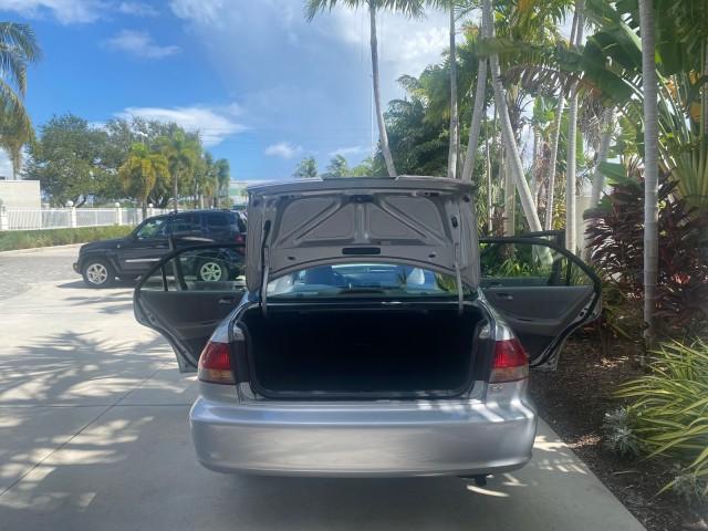 2001 Satin Silver Metallic /Ivory Honda Accord Sdn EX LOW MILES 67,683 (JHMCG56601C) with an 2.3L 16-Valve VTEC I4 LEV-Certified Engine engine, Automatic transmission, located at 4701 North Dixie Hwy, Pompano Beach, FL, 33064, (954) 422-2889, 26.240938, -80.123474 - OUR WEBPAGE FLORIDACARS1.COM HAS OVER 100 PHOTOS AND FREE CARFAX LINK 2001 HONDA ACCORD EX VIN: JHMCG56601C020555 J H M C G 5 6 6 0 1 C 0 2 0 5 5 5 SEDAN 4 DR 2.3L I4 F OHV GASOLINE FRONT WHEEL DRIVE Features ABS Brakes Air Conditioning Alloy Wheels AM/FM Stereo Automatic Transmission Cassette Playe - Photo#15