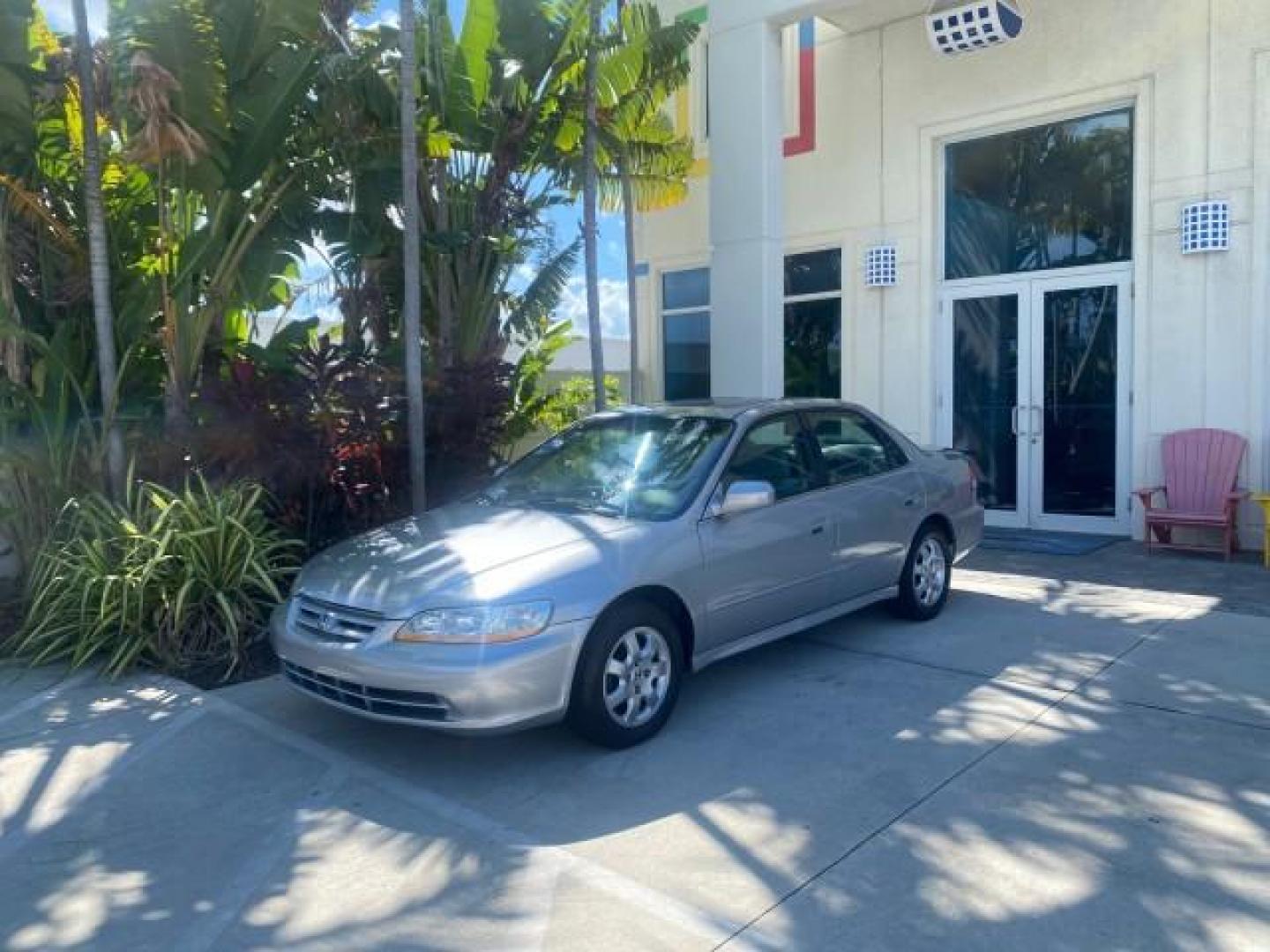 2001 Satin Silver Metallic /Ivory Honda Accord Sdn EX LOW MILES 67,683 (JHMCG56601C) with an 2.3L 16-Valve VTEC I4 LEV-Certified Engine engine, Automatic transmission, located at 4701 North Dixie Hwy, Pompano Beach, FL, 33064, (954) 422-2889, 26.240938, -80.123474 - OUR WEBPAGE FLORIDACARS1.COM HAS OVER 100 PHOTOS AND FREE CARFAX LINK 2001 HONDA ACCORD EX VIN: JHMCG56601C020555 J H M C G 5 6 6 0 1 C 0 2 0 5 5 5 SEDAN 4 DR 2.3L I4 F OHV GASOLINE FRONT WHEEL DRIVE Features ABS Brakes Air Conditioning Alloy Wheels AM/FM Stereo Automatic Transmission Cassette Playe - Photo#28