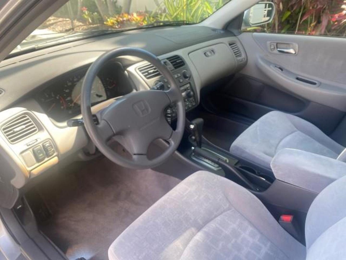 2001 Satin Silver Metallic /Ivory Honda Accord Sdn EX LOW MILES 67,683 (JHMCG56601C) with an 2.3L 16-Valve VTEC I4 LEV-Certified Engine engine, Automatic transmission, located at 4701 North Dixie Hwy, Pompano Beach, FL, 33064, (954) 422-2889, 26.240938, -80.123474 - OUR WEBPAGE FLORIDACARS1.COM HAS OVER 100 PHOTOS AND FREE CARFAX LINK 2001 HONDA ACCORD EX VIN: JHMCG56601C020555 J H M C G 5 6 6 0 1 C 0 2 0 5 5 5 SEDAN 4 DR 2.3L I4 F OHV GASOLINE FRONT WHEEL DRIVE Features ABS Brakes Air Conditioning Alloy Wheels AM/FM Stereo Automatic Transmission Cassette Playe - Photo#46