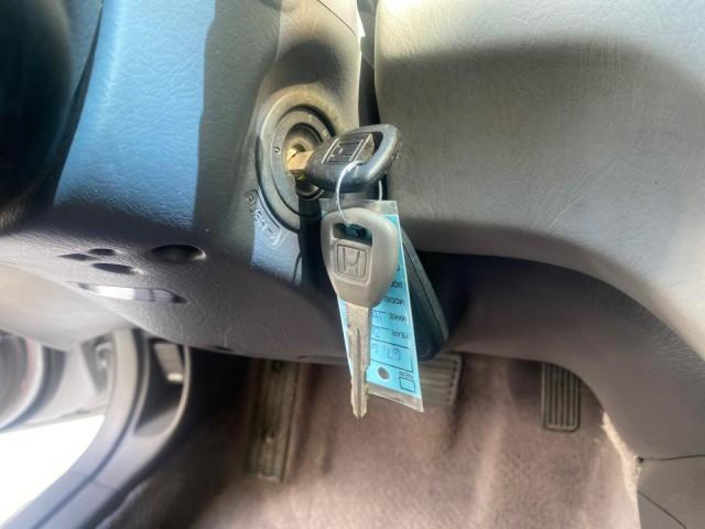 2001 Satin Silver Metallic /Ivory Honda Accord Sdn EX LOW MILES 67,683 (JHMCG56601C) with an 2.3L 16-Valve VTEC I4 LEV-Certified Engine engine, Automatic transmission, located at 4701 North Dixie Hwy, Pompano Beach, FL, 33064, (954) 422-2889, 26.240938, -80.123474 - OUR WEBPAGE FLORIDACARS1.COM HAS OVER 100 PHOTOS AND FREE CARFAX LINK 2001 HONDA ACCORD EX VIN: JHMCG56601C020555 J H M C G 5 6 6 0 1 C 0 2 0 5 5 5 SEDAN 4 DR 2.3L I4 F OHV GASOLINE FRONT WHEEL DRIVE Features ABS Brakes Air Conditioning Alloy Wheels AM/FM Stereo Automatic Transmission Cassette Playe - Photo#54