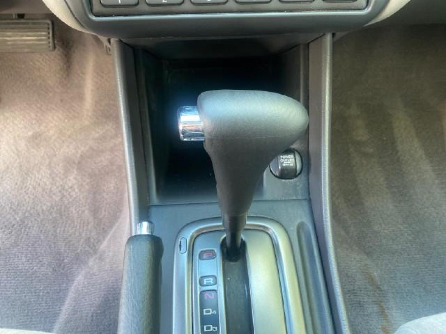 2001 Satin Silver Metallic /Ivory Honda Accord Sdn EX LOW MILES 67,683 (JHMCG56601C) with an 2.3L 16-Valve VTEC I4 LEV-Certified Engine engine, Automatic transmission, located at 4701 North Dixie Hwy, Pompano Beach, FL, 33064, (954) 422-2889, 26.240938, -80.123474 - OUR WEBPAGE FLORIDACARS1.COM HAS OVER 100 PHOTOS AND FREE CARFAX LINK 2001 HONDA ACCORD EX VIN: JHMCG56601C020555 J H M C G 5 6 6 0 1 C 0 2 0 5 5 5 SEDAN 4 DR 2.3L I4 F OHV GASOLINE FRONT WHEEL DRIVE Features ABS Brakes Air Conditioning Alloy Wheels AM/FM Stereo Automatic Transmission Cassette Playe - Photo#58