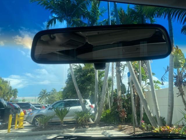 2001 Satin Silver Metallic /Ivory Honda Accord Sdn EX LOW MILES 67,683 (JHMCG56601C) with an 2.3L 16-Valve VTEC I4 LEV-Certified Engine engine, Automatic transmission, located at 4701 North Dixie Hwy, Pompano Beach, FL, 33064, (954) 422-2889, 26.240938, -80.123474 - OUR WEBPAGE FLORIDACARS1.COM HAS OVER 100 PHOTOS AND FREE CARFAX LINK 2001 HONDA ACCORD EX VIN: JHMCG56601C020555 J H M C G 5 6 6 0 1 C 0 2 0 5 5 5 SEDAN 4 DR 2.3L I4 F OHV GASOLINE FRONT WHEEL DRIVE Features ABS Brakes Air Conditioning Alloy Wheels AM/FM Stereo Automatic Transmission Cassette Playe - Photo#64