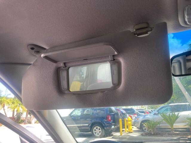 2001 Satin Silver Metallic /Ivory Honda Accord Sdn EX LOW MILES 67,683 (JHMCG56601C) with an 2.3L 16-Valve VTEC I4 LEV-Certified Engine engine, Automatic transmission, located at 4701 North Dixie Hwy, Pompano Beach, FL, 33064, (954) 422-2889, 26.240938, -80.123474 - OUR WEBPAGE FLORIDACARS1.COM HAS OVER 100 PHOTOS AND FREE CARFAX LINK 2001 HONDA ACCORD EX VIN: JHMCG56601C020555 J H M C G 5 6 6 0 1 C 0 2 0 5 5 5 SEDAN 4 DR 2.3L I4 F OHV GASOLINE FRONT WHEEL DRIVE Features ABS Brakes Air Conditioning Alloy Wheels AM/FM Stereo Automatic Transmission Cassette Playe - Photo#66