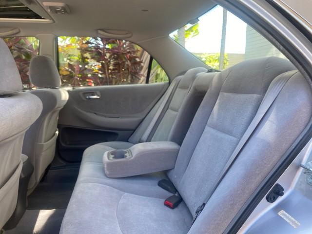 2001 Satin Silver Metallic /Ivory Honda Accord Sdn EX LOW MILES 67,683 (JHMCG56601C) with an 2.3L 16-Valve VTEC I4 LEV-Certified Engine engine, Automatic transmission, located at 4701 North Dixie Hwy, Pompano Beach, FL, 33064, (954) 422-2889, 26.240938, -80.123474 - OUR WEBPAGE FLORIDACARS1.COM HAS OVER 100 PHOTOS AND FREE CARFAX LINK 2001 HONDA ACCORD EX VIN: JHMCG56601C020555 J H M C G 5 6 6 0 1 C 0 2 0 5 5 5 SEDAN 4 DR 2.3L I4 F OHV GASOLINE FRONT WHEEL DRIVE Features ABS Brakes Air Conditioning Alloy Wheels AM/FM Stereo Automatic Transmission Cassette Playe - Photo#76