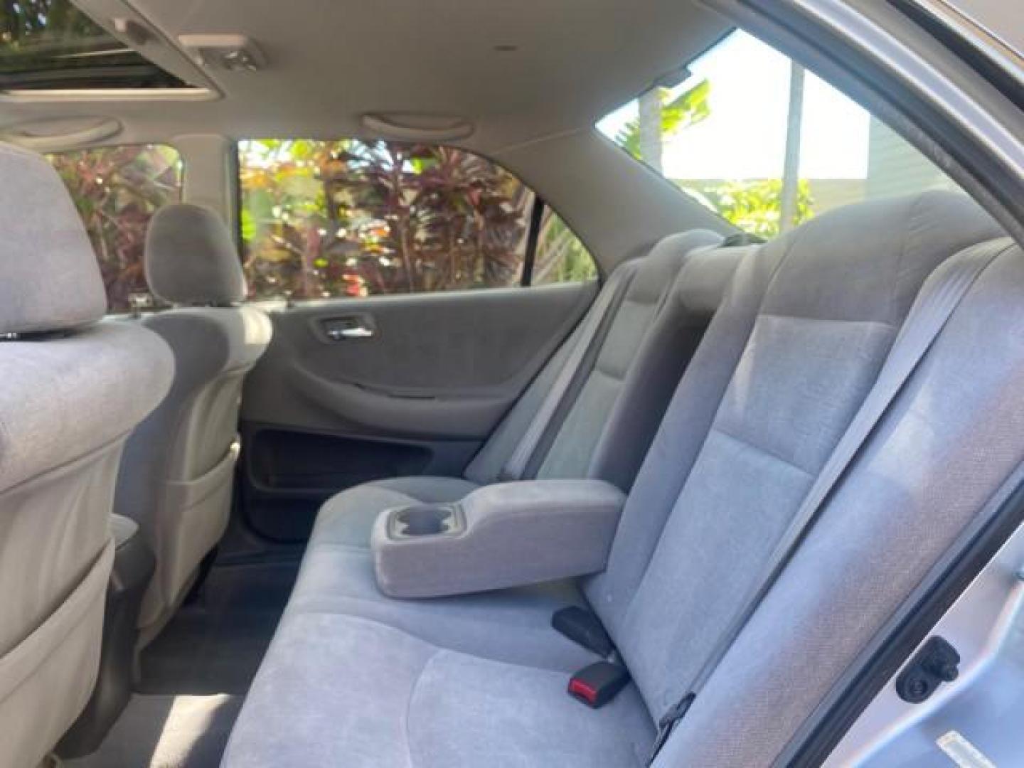 2001 Satin Silver Metallic /Ivory Honda Accord Sdn EX LOW MILES 67,683 (JHMCG56601C) with an 2.3L 16-Valve VTEC I4 LEV-Certified Engine engine, Automatic transmission, located at 4701 North Dixie Hwy, Pompano Beach, FL, 33064, (954) 422-2889, 26.240938, -80.123474 - OUR WEBPAGE FLORIDACARS1.COM HAS OVER 100 PHOTOS AND FREE CARFAX LINK 2001 HONDA ACCORD EX VIN: JHMCG56601C020555 J H M C G 5 6 6 0 1 C 0 2 0 5 5 5 SEDAN 4 DR 2.3L I4 F OHV GASOLINE FRONT WHEEL DRIVE Features ABS Brakes Air Conditioning Alloy Wheels AM/FM Stereo Automatic Transmission Cassette Playe - Photo#76