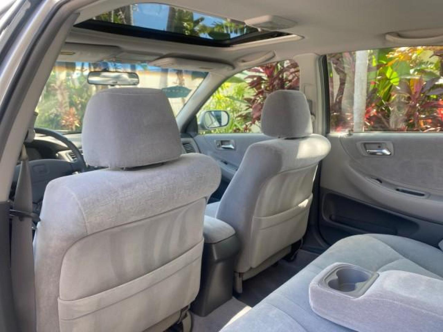 2001 Satin Silver Metallic /Ivory Honda Accord Sdn EX LOW MILES 67,683 (JHMCG56601C) with an 2.3L 16-Valve VTEC I4 LEV-Certified Engine engine, Automatic transmission, located at 4701 North Dixie Hwy, Pompano Beach, FL, 33064, (954) 422-2889, 26.240938, -80.123474 - OUR WEBPAGE FLORIDACARS1.COM HAS OVER 100 PHOTOS AND FREE CARFAX LINK 2001 HONDA ACCORD EX VIN: JHMCG56601C020555 J H M C G 5 6 6 0 1 C 0 2 0 5 5 5 SEDAN 4 DR 2.3L I4 F OHV GASOLINE FRONT WHEEL DRIVE Features ABS Brakes Air Conditioning Alloy Wheels AM/FM Stereo Automatic Transmission Cassette Playe - Photo#80