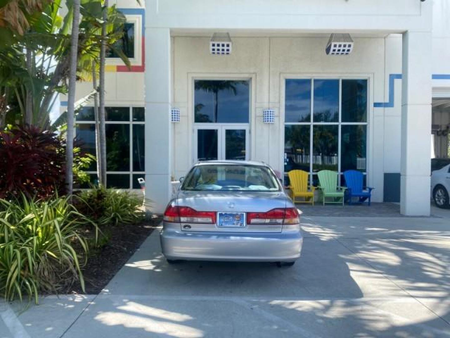 2001 Satin Silver Metallic /Ivory Honda Accord Sdn EX LOW MILES 67,683 (JHMCG56601C) with an 2.3L 16-Valve VTEC I4 LEV-Certified Engine engine, Automatic transmission, located at 4701 North Dixie Hwy, Pompano Beach, FL, 33064, (954) 422-2889, 26.240938, -80.123474 - OUR WEBPAGE FLORIDACARS1.COM HAS OVER 100 PHOTOS AND FREE CARFAX LINK 2001 HONDA ACCORD EX VIN: JHMCG56601C020555 J H M C G 5 6 6 0 1 C 0 2 0 5 5 5 SEDAN 4 DR 2.3L I4 F OHV GASOLINE FRONT WHEEL DRIVE Features ABS Brakes Air Conditioning Alloy Wheels AM/FM Stereo Automatic Transmission Cassette Playe - Photo#97