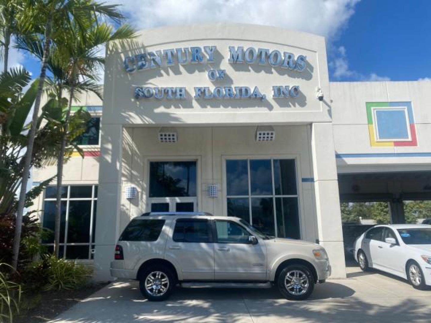 2006 Silver Birch Metallic /Camel Ford Explorer Limited LOW MILES 58,581 (1FMEU65E56U) with an 4.0L SOHC V6 Engine engine, Automatic transmission, located at 4701 North Dixie Hwy, Pompano Beach, FL, 33064, (954) 422-2889, 26.240938, -80.123474 - OUR WEBPAGE FLORIDACARS1.COM HAS OVER 100 PHOTOS AND FREE CARFAX LINK 2006 FORD EXPLORER LIMITED VIN: 1FMEU65E56UB51544 1 F M E U 6 5 E 5 6 U B 5 1 5 4 4 4 DOOR WAGON/SPORT UTILITY 4.0L V6 F SOHC GASOLINE REAR WHEEL DRIVE Features ABS Brakes Air Conditioning Alloy Wheels AM/FM Stereo Audiophile Soun - Photo#0