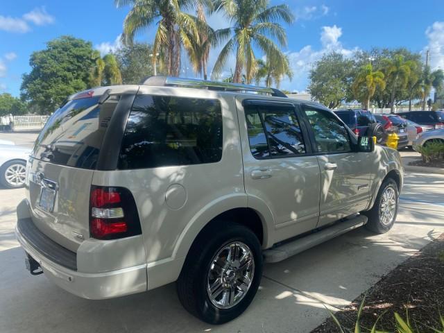 2006 Silver Birch Metallic /Camel Ford Explorer Limited LOW MILES 58,581 (1FMEU65E56U) with an 4.0L SOHC V6 Engine engine, Automatic transmission, located at 4701 North Dixie Hwy, Pompano Beach, FL, 33064, (954) 422-2889, 26.240938, -80.123474 - OUR WEBPAGE FLORIDACARS1.COM HAS OVER 100 PHOTOS AND FREE CARFAX LINK 2006 FORD EXPLORER LIMITED VIN: 1FMEU65E56UB51544 1 F M E U 6 5 E 5 6 U B 5 1 5 4 4 4 DOOR WAGON/SPORT UTILITY 4.0L V6 F SOHC GASOLINE REAR WHEEL DRIVE Features ABS Brakes Air Conditioning Alloy Wheels AM/FM Stereo Audiophile Soun - Photo#7