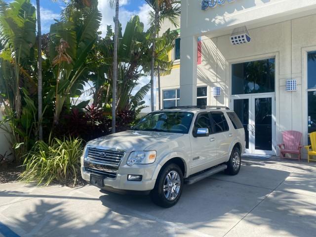 2006 Silver Birch Metallic /Camel Ford Explorer Limited LOW MILES 58,581 (1FMEU65E56U) with an 4.0L SOHC V6 Engine engine, Automatic transmission, located at 4701 North Dixie Hwy, Pompano Beach, FL, 33064, (954) 422-2889, 26.240938, -80.123474 - OUR WEBPAGE FLORIDACARS1.COM HAS OVER 100 PHOTOS AND FREE CARFAX LINK 2006 FORD EXPLORER LIMITED VIN: 1FMEU65E56UB51544 1 F M E U 6 5 E 5 6 U B 5 1 5 4 4 4 DOOR WAGON/SPORT UTILITY 4.0L V6 F SOHC GASOLINE REAR WHEEL DRIVE Features ABS Brakes Air Conditioning Alloy Wheels AM/FM Stereo Audiophile Soun - Photo#29