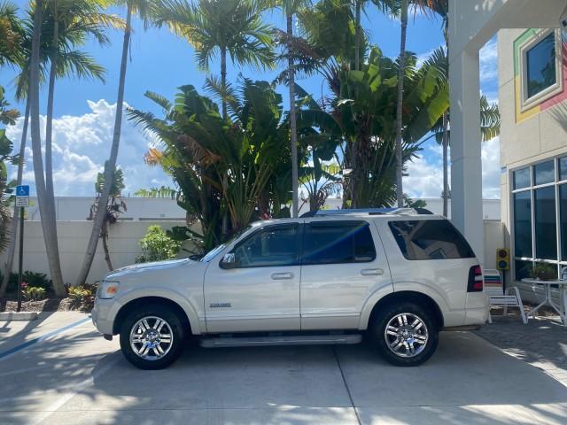 2006 Silver Birch Metallic /Camel Ford Explorer Limited LOW MILES 58,581 (1FMEU65E56U) with an 4.0L SOHC V6 Engine engine, Automatic transmission, located at 4701 North Dixie Hwy, Pompano Beach, FL, 33064, (954) 422-2889, 26.240938, -80.123474 - OUR WEBPAGE FLORIDACARS1.COM HAS OVER 100 PHOTOS AND FREE CARFAX LINK 2006 FORD EXPLORER LIMITED VIN: 1FMEU65E56UB51544 1 F M E U 6 5 E 5 6 U B 5 1 5 4 4 4 DOOR WAGON/SPORT UTILITY 4.0L V6 F SOHC GASOLINE REAR WHEEL DRIVE Features ABS Brakes Air Conditioning Alloy Wheels AM/FM Stereo Audiophile Soun - Photo#31