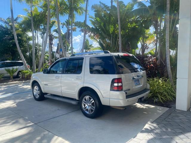 2006 Silver Birch Metallic /Camel Ford Explorer Limited LOW MILES 58,581 (1FMEU65E56U) with an 4.0L SOHC V6 Engine engine, Automatic transmission, located at 4701 North Dixie Hwy, Pompano Beach, FL, 33064, (954) 422-2889, 26.240938, -80.123474 - OUR WEBPAGE FLORIDACARS1.COM HAS OVER 100 PHOTOS AND FREE CARFAX LINK 2006 FORD EXPLORER LIMITED VIN: 1FMEU65E56UB51544 1 F M E U 6 5 E 5 6 U B 5 1 5 4 4 4 DOOR WAGON/SPORT UTILITY 4.0L V6 F SOHC GASOLINE REAR WHEEL DRIVE Features ABS Brakes Air Conditioning Alloy Wheels AM/FM Stereo Audiophile Soun - Photo#33