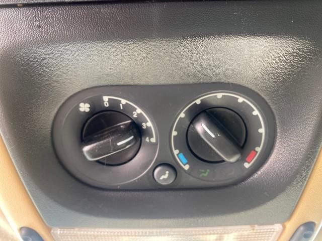 2006 Silver Birch Metallic /Camel Ford Explorer Limited LOW MILES 58,581 (1FMEU65E56U) with an 4.0L SOHC V6 Engine engine, Automatic transmission, located at 4701 North Dixie Hwy, Pompano Beach, FL, 33064, (954) 422-2889, 26.240938, -80.123474 - OUR WEBPAGE FLORIDACARS1.COM HAS OVER 100 PHOTOS AND FREE CARFAX LINK 2006 FORD EXPLORER LIMITED VIN: 1FMEU65E56UB51544 1 F M E U 6 5 E 5 6 U B 5 1 5 4 4 4 DOOR WAGON/SPORT UTILITY 4.0L V6 F SOHC GASOLINE REAR WHEEL DRIVE Features ABS Brakes Air Conditioning Alloy Wheels AM/FM Stereo Audiophile Soun - Photo#68