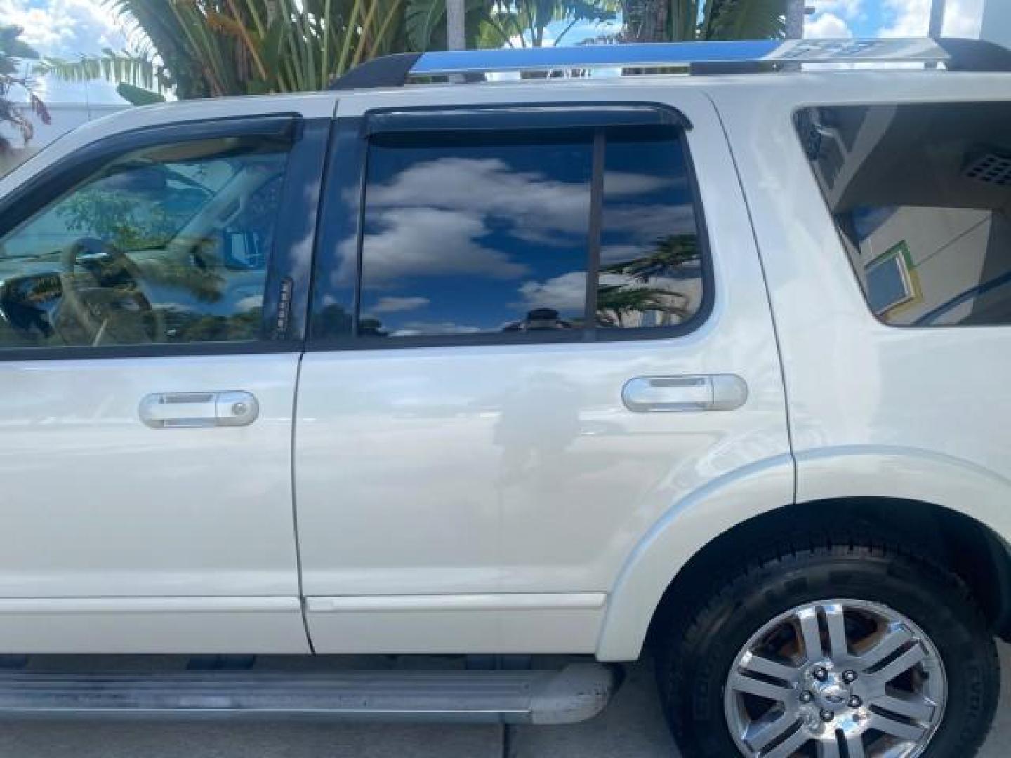 2006 Silver Birch Metallic /Camel Ford Explorer Limited LOW MILES 58,581 (1FMEU65E56U) with an 4.0L SOHC V6 Engine engine, Automatic transmission, located at 4701 North Dixie Hwy, Pompano Beach, FL, 33064, (954) 422-2889, 26.240938, -80.123474 - OUR WEBPAGE FLORIDACARS1.COM HAS OVER 100 PHOTOS AND FREE CARFAX LINK 2006 FORD EXPLORER LIMITED VIN: 1FMEU65E56UB51544 1 F M E U 6 5 E 5 6 U B 5 1 5 4 4 4 DOOR WAGON/SPORT UTILITY 4.0L V6 F SOHC GASOLINE REAR WHEEL DRIVE Features ABS Brakes Air Conditioning Alloy Wheels AM/FM Stereo Audiophile Soun - Photo#75