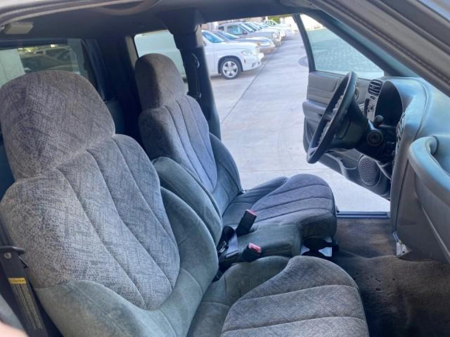 2001 Indigo Blue Metallic /Graphite GMC Sonoma X CAB SLS LOW MILES 70,869 (1GTCS19W618) with an 4.3L Vortec 1000 SFI V6 Engine engine, Automatic transmission, located at 4701 North Dixie Hwy, Pompano Beach, FL, 33064, (954) 422-2889, 26.240938, -80.123474 - OUR WEBPAGE FLORIDACARS1.COM HAS OVER 100 PHOTOS AND FREE CARFAX LINK 2001 GMC SONOMA SL EXTRACAB AUTO AC VIN: 1GTCS19W618237485 1 G T C S 1 9 W 6 1 8 2 3 7 4 8 5 CLUB CAB PICKUP 4.3L V6 F GASOLINE REAR WHEEL DRIVE Features ABS Brakes Air Conditioning Alloy Wheels AM/FM Stereo Automatic Transmission - Photo#12